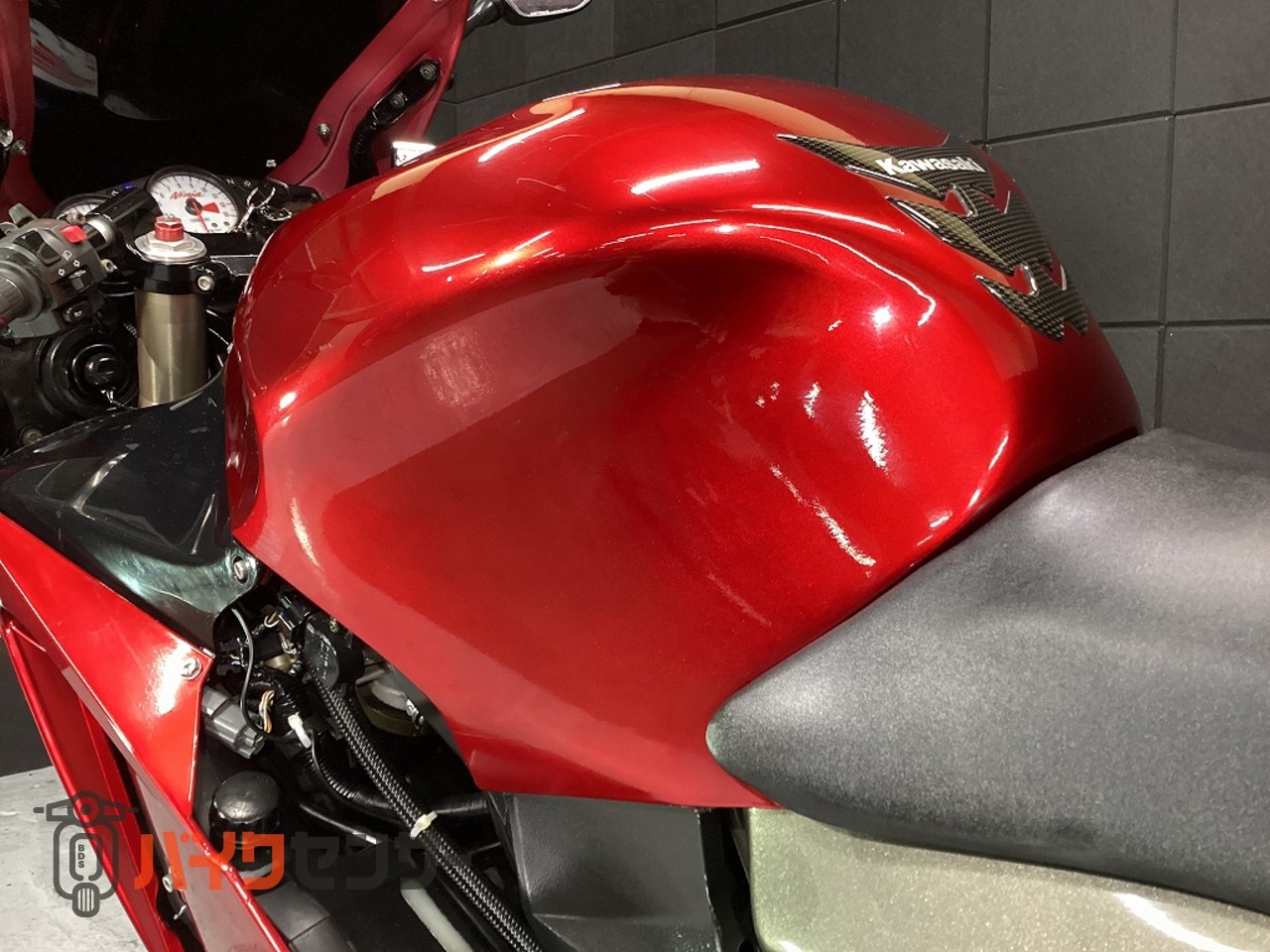 カワサキ ZX-12R 乗出し整備済・車検残(R10年9月迄)・フロントタイヤ
