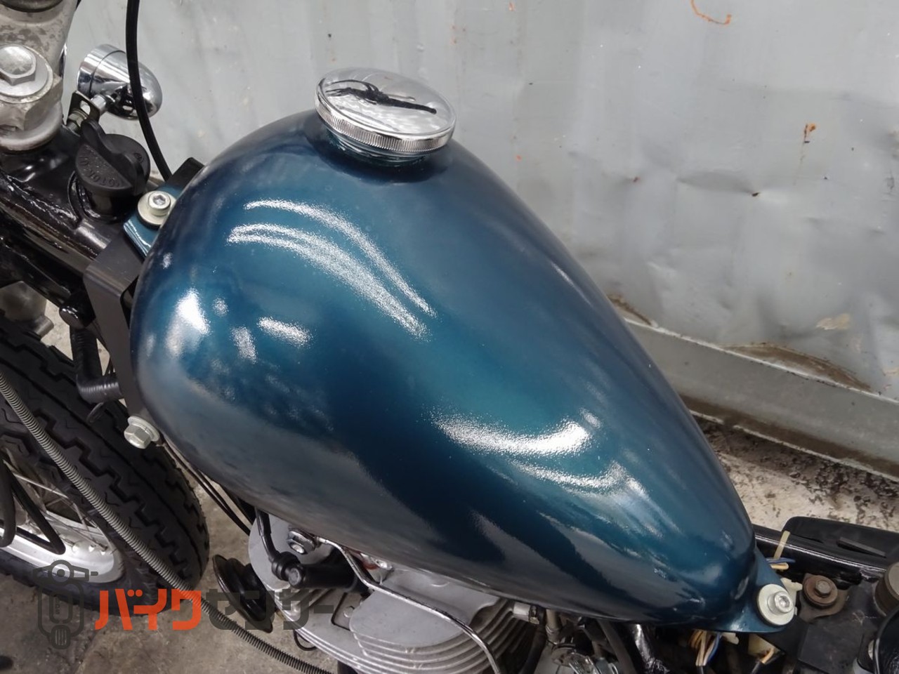 ヤマハ SR400 新規車検2年付 チョッパースタイル ピーナッツタンク