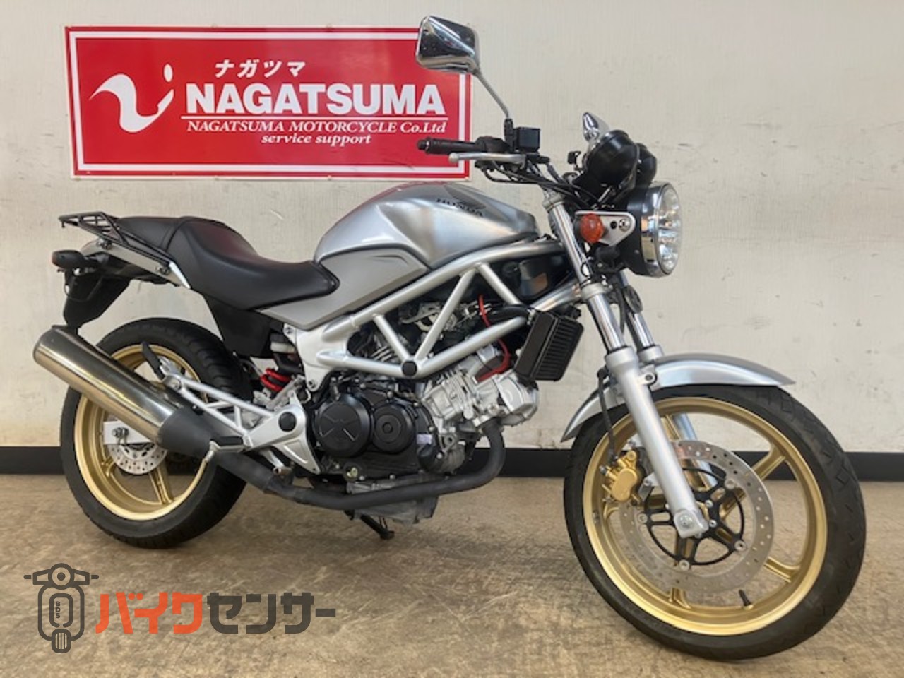 ホンダ VTR250 2011年モデル インジェクションモデル ETC付き