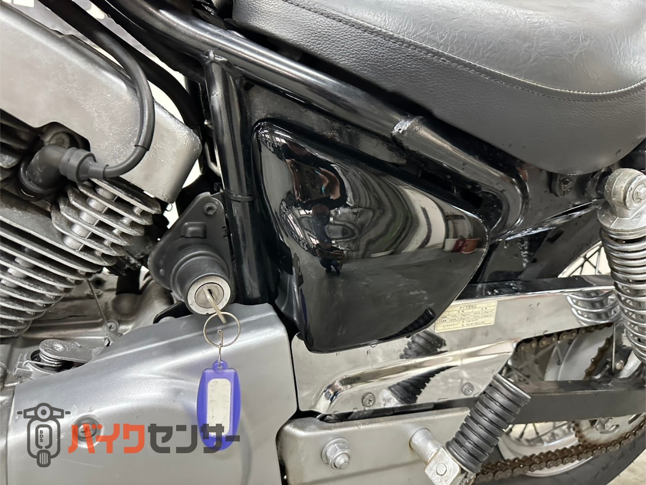 ヤマハ XV250ビラーゴ スラッシュカットマフラー LEDヘッドライト