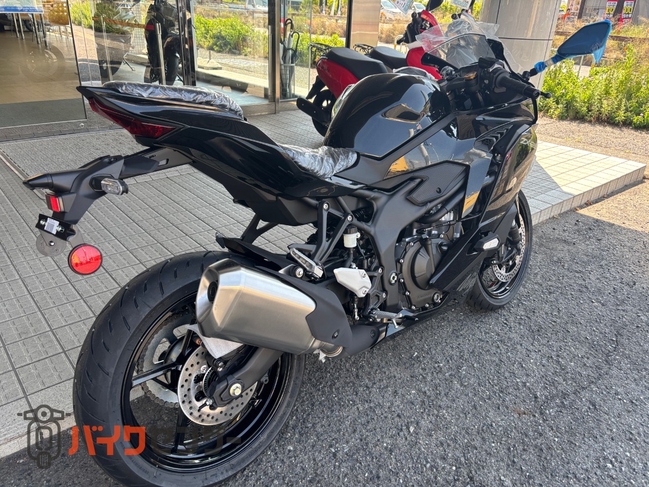カワサキ Ninja ZX-25R SE 2027年モデル ブラック 新車 B686430| BDS