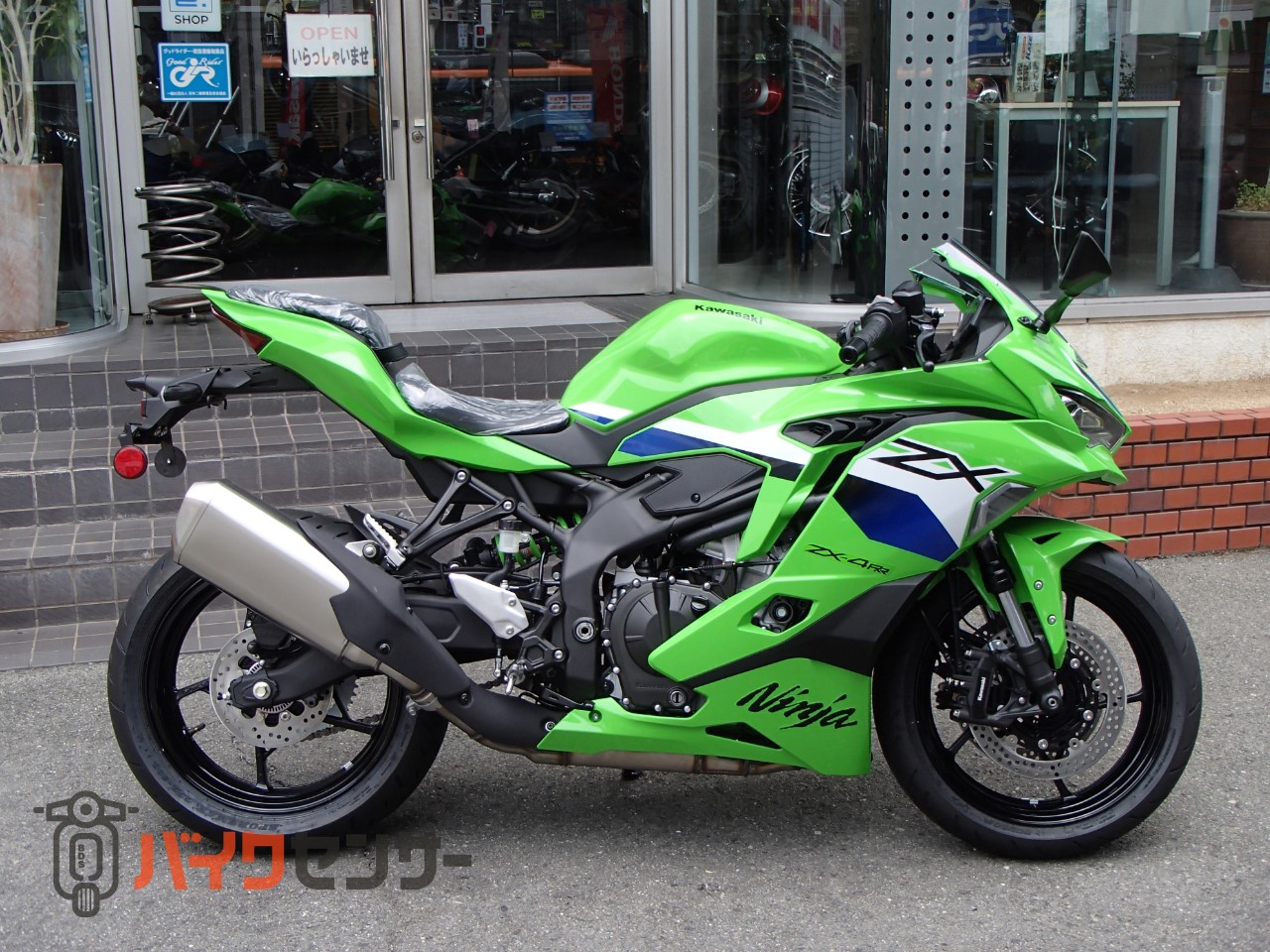 カワサキ NINJA ZX-4RR 2027年モデル B686434| BDSバイクセンサー
