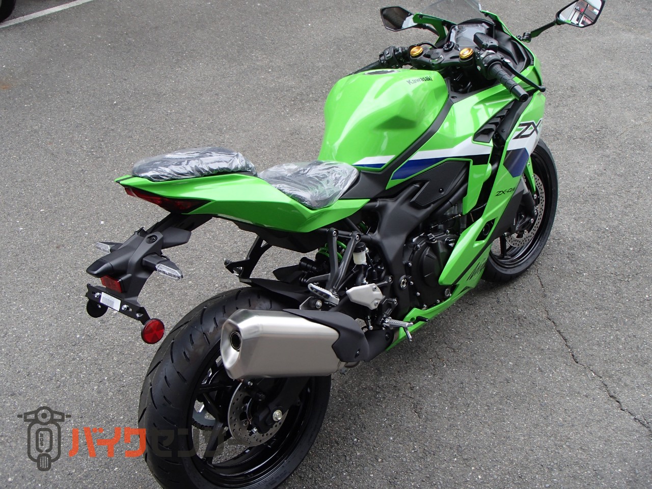 カワサキ NINJA ZX-4RR 2027年モデル B686434| BDSバイクセンサー