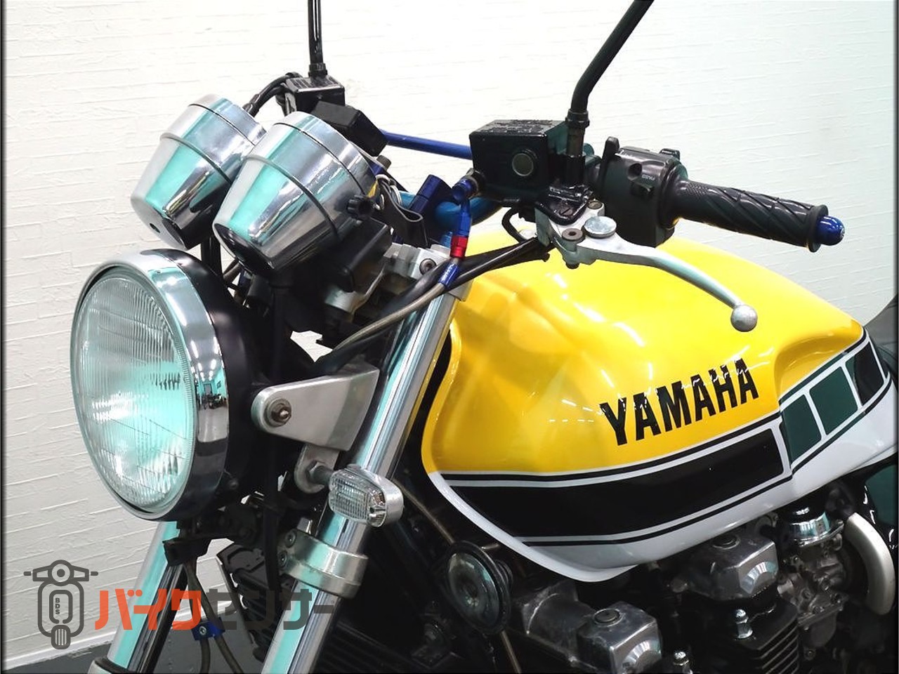ヤマハ XJR1200 ストロボカラー インターカラー ノジマ バックステップ