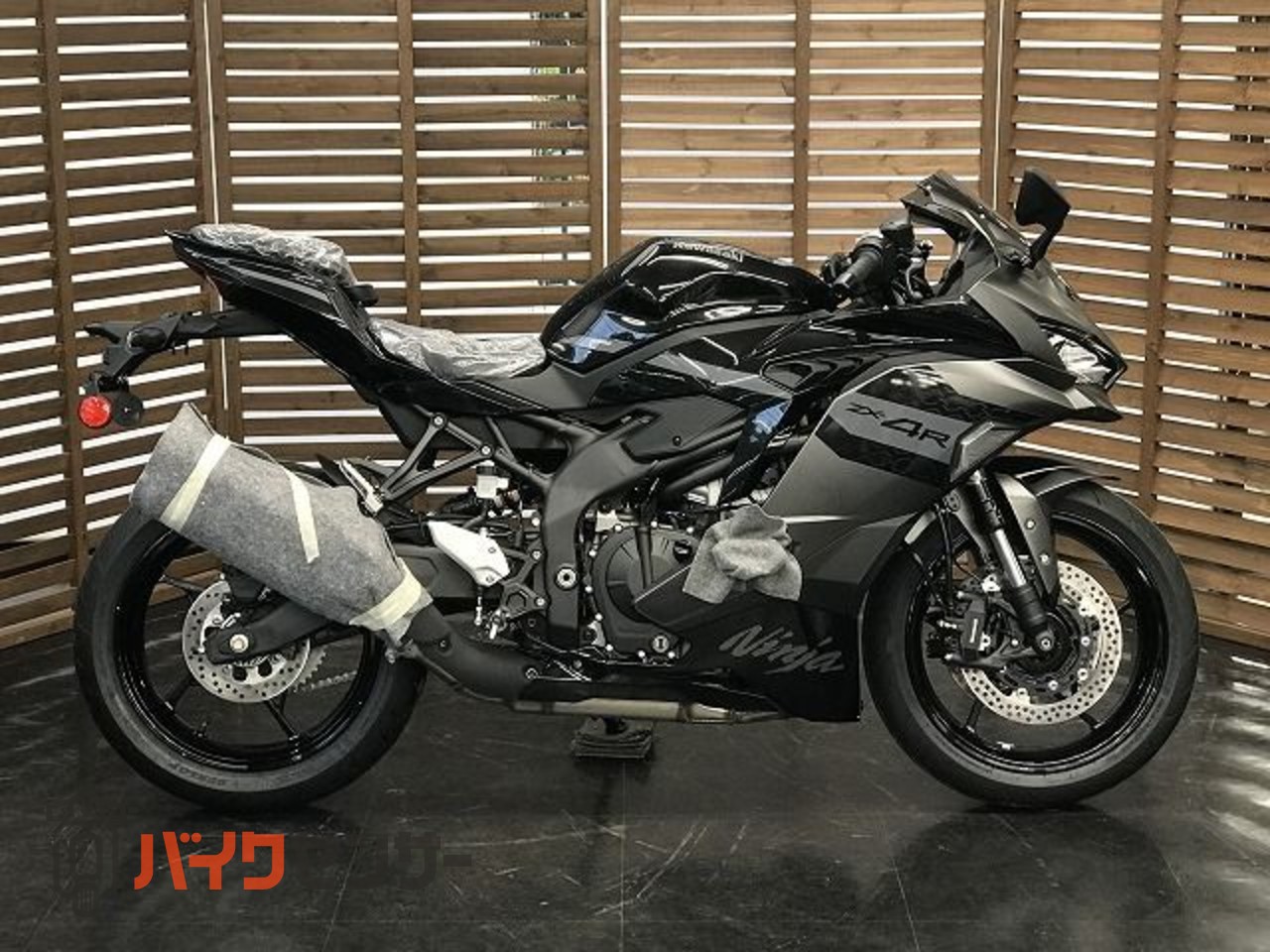 カワサキ ZX-4R [SE] 2027年モデル・メタリックマットグラフェン