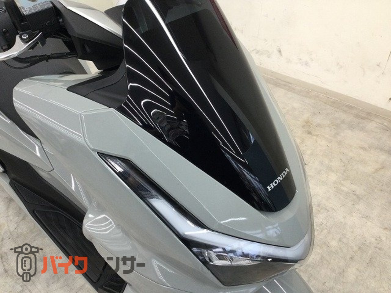 ホンダ PCX 2025年モデル／グリップヒーター／ワイヤレス充電スマホ