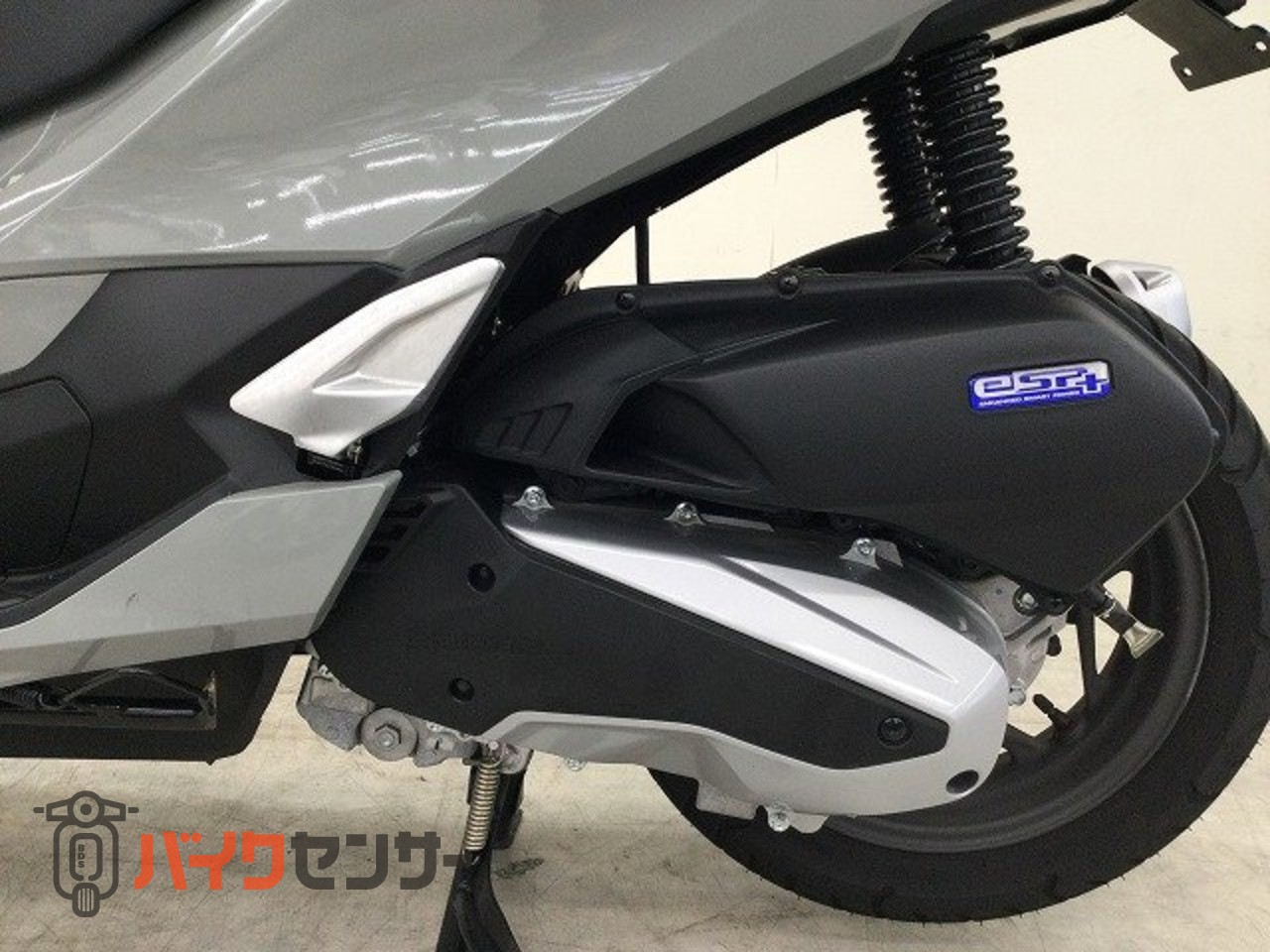 ホンダ PCX 2025年モデル／グリップヒーター／ワイヤレス充電スマホ