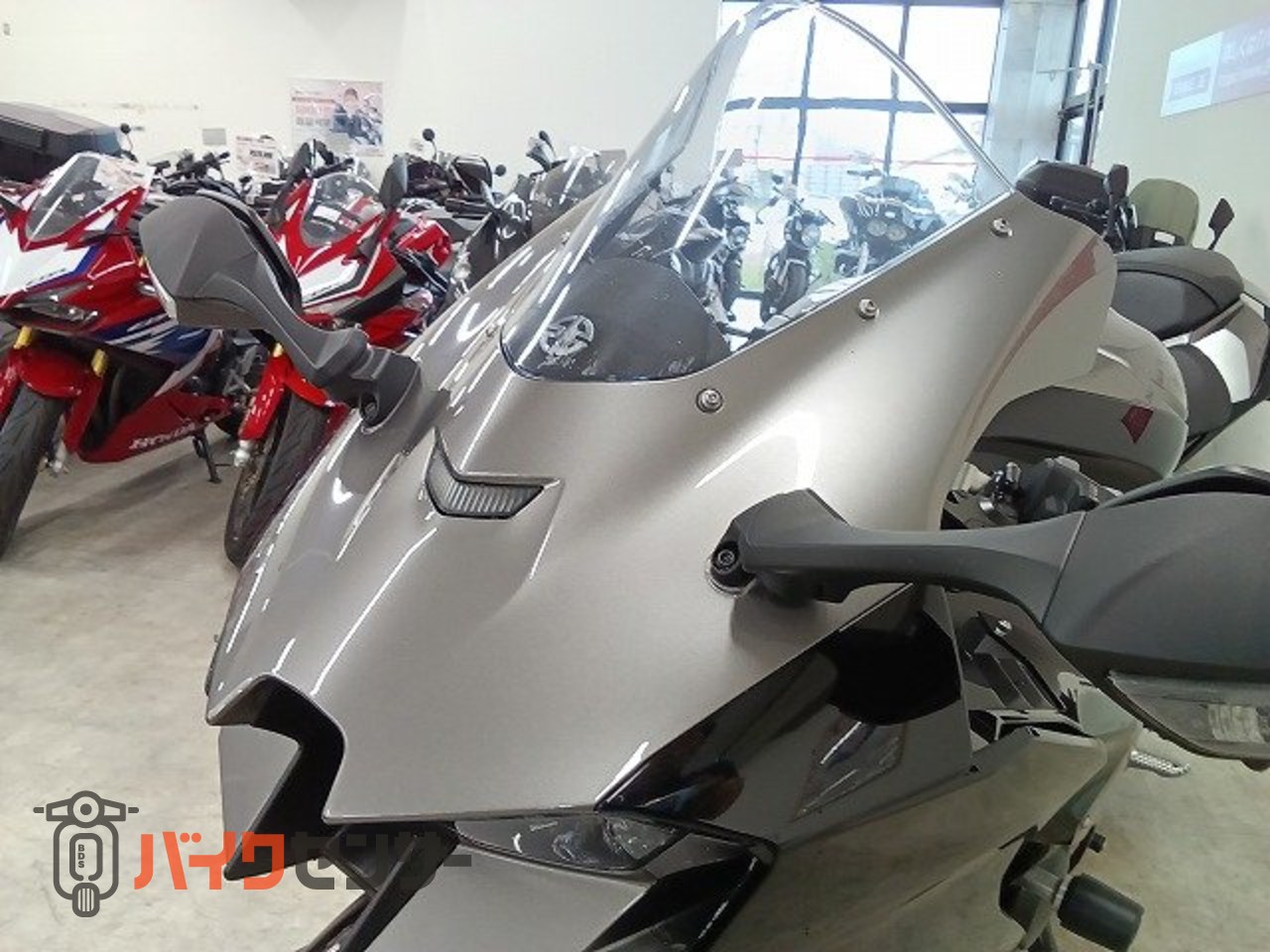 カワサキ NINJA ZX-10R SCプロジェクトフルエキ／フェンダーレスキット
