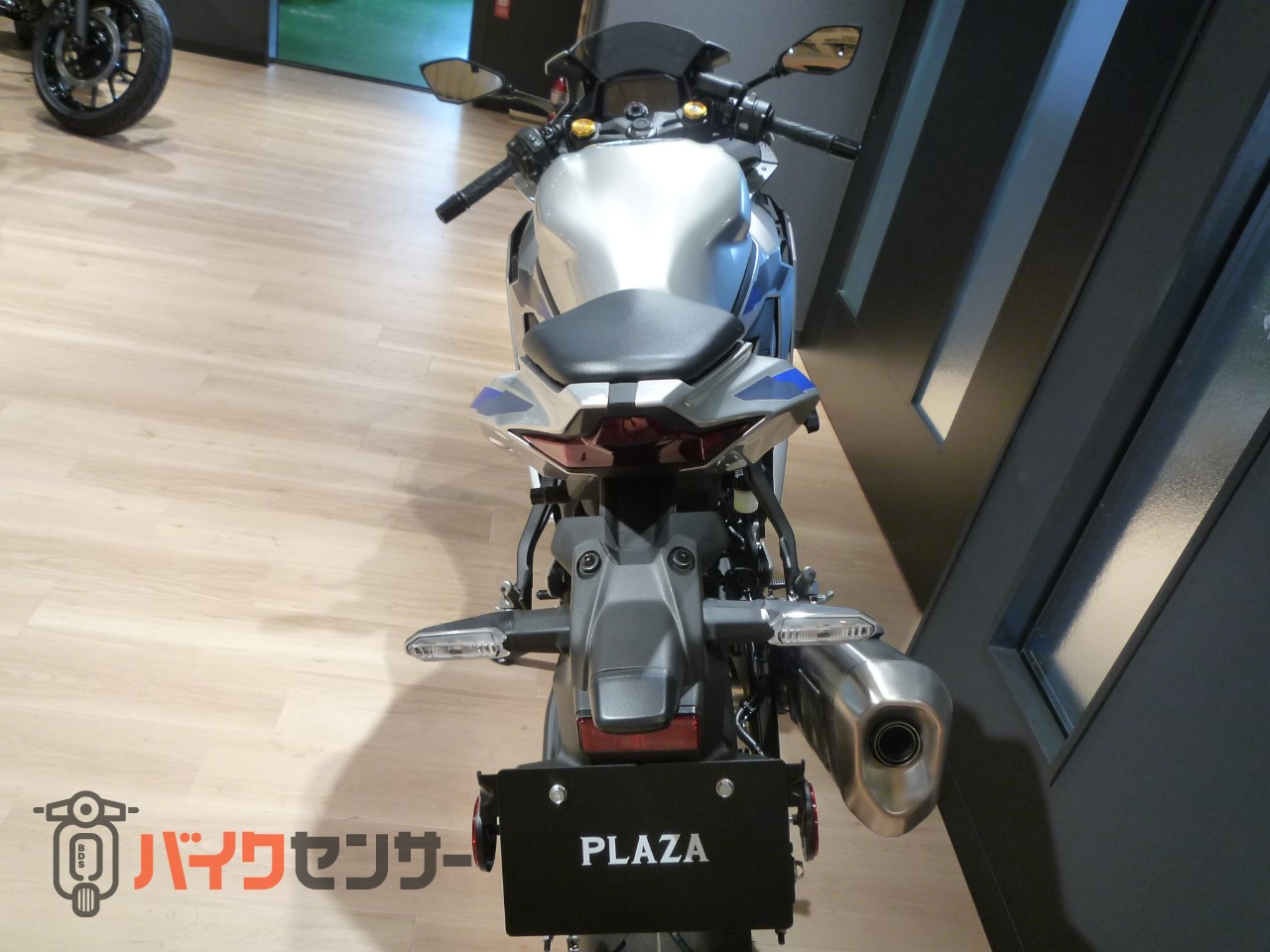 カワサキ Ninja ZX-4R SE 2027年 シルバー B688933| BDSバイクセンサー