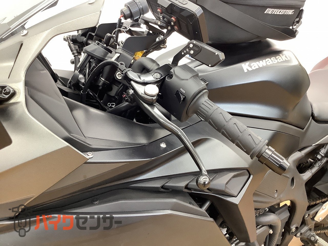 カワサキ ZX－4R SE 2024年モデルタンクバック、純正