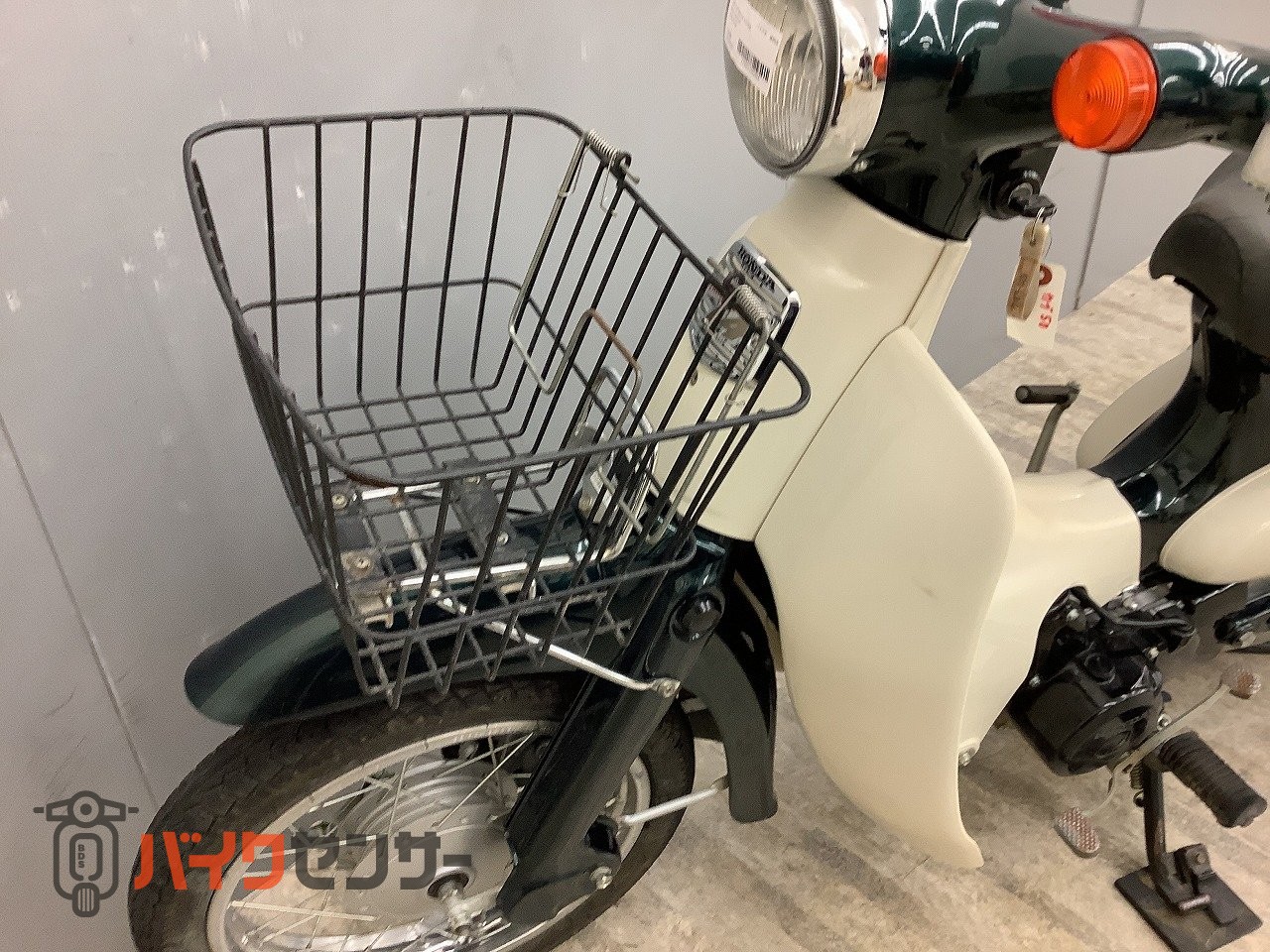 ホンダ リトルカブ FI 4速・セル付き フロントバスケット装備