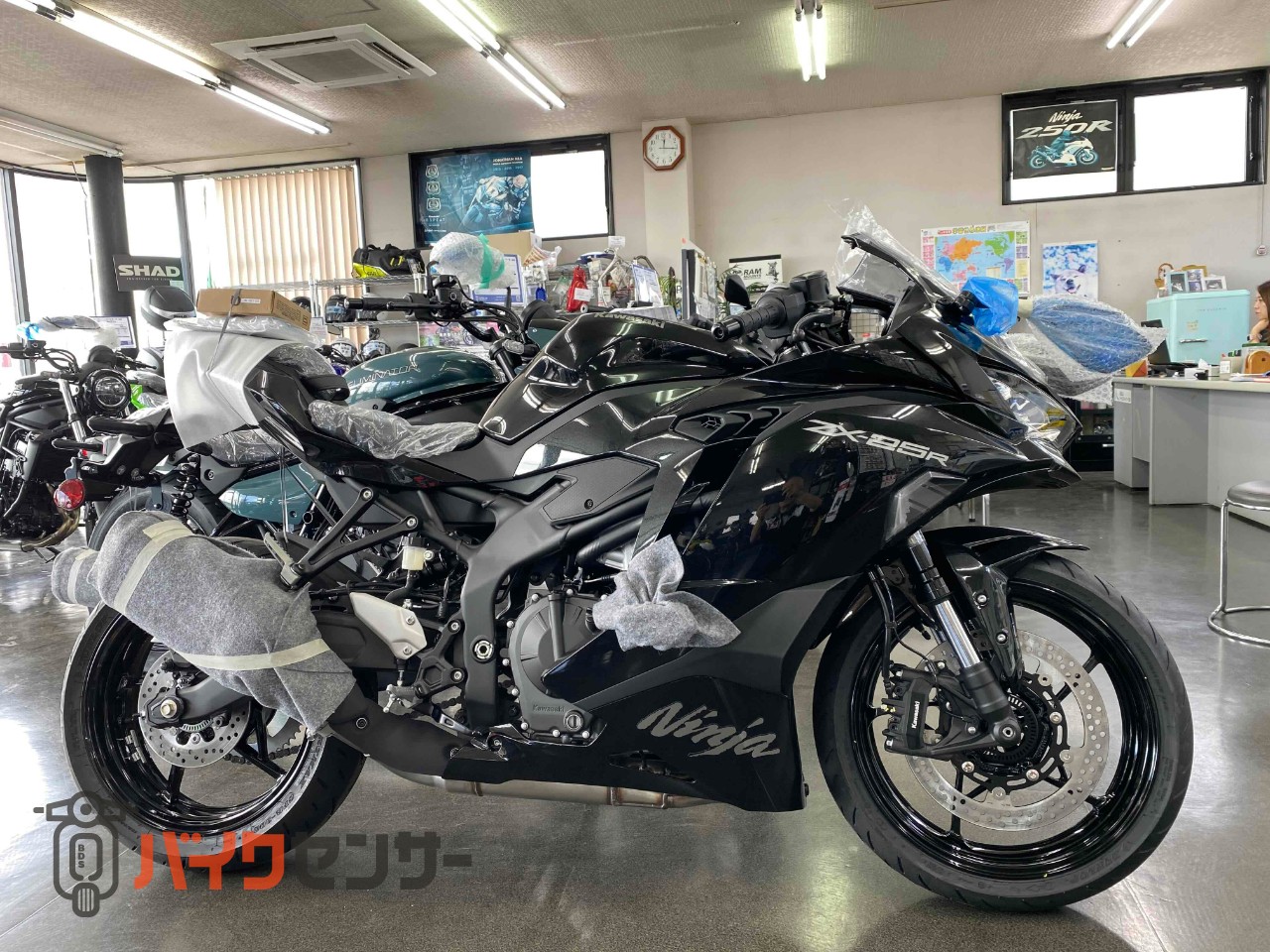 カワサキ Ninja ZX-25R SE 2027年モデル B690384| BDSバイクセンサー
