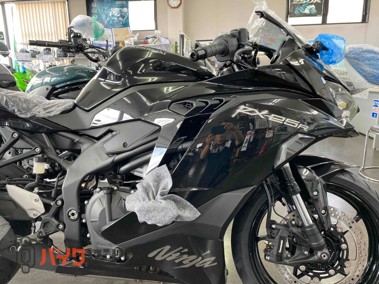 カワサキ Ninja ZX-25R SE 2027年モデル B690384| BDSバイクセンサー