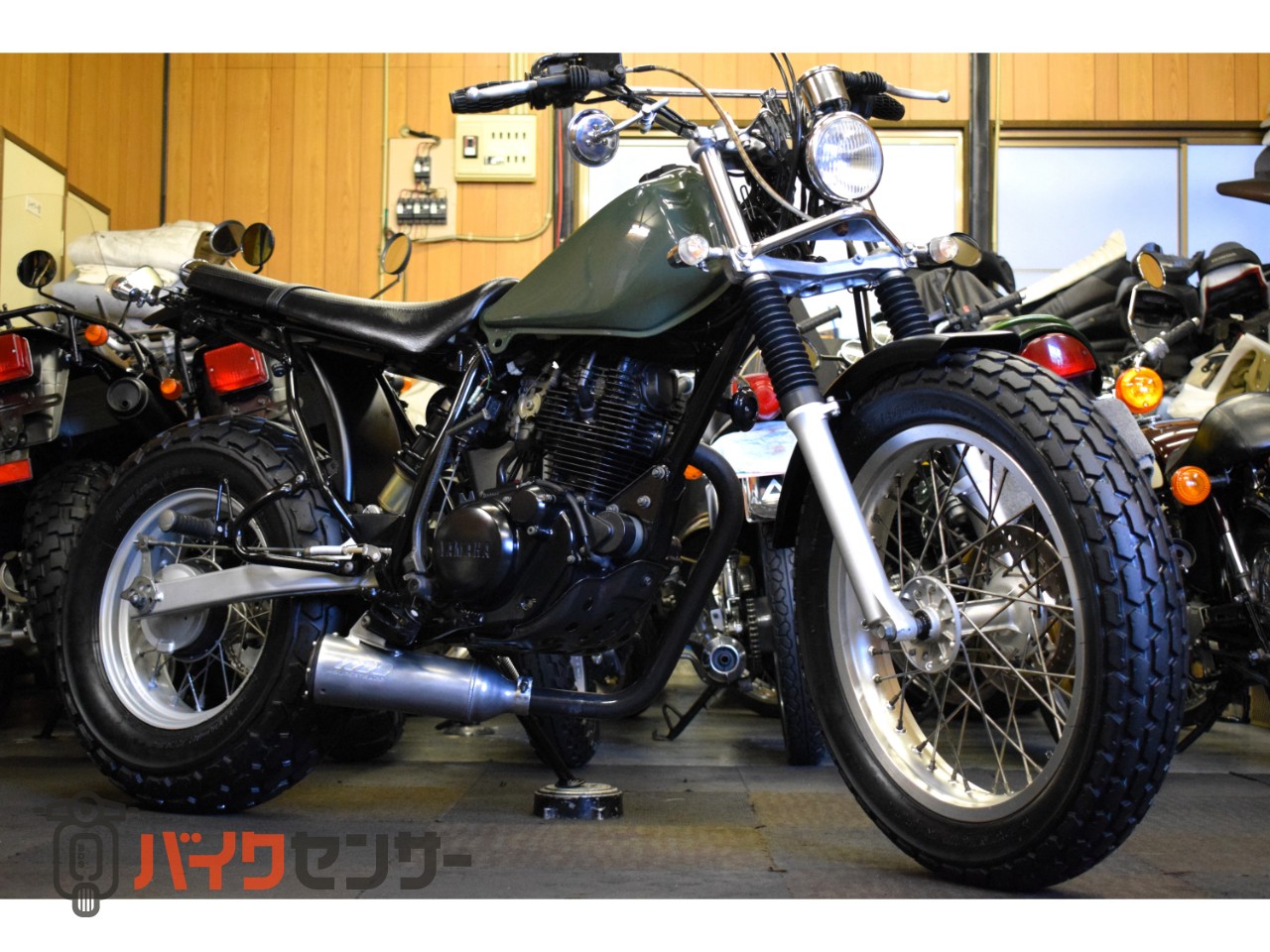 ヤマハ TW200 DG07J 後期型 スカチューンカスタム SuperTrapマフラー