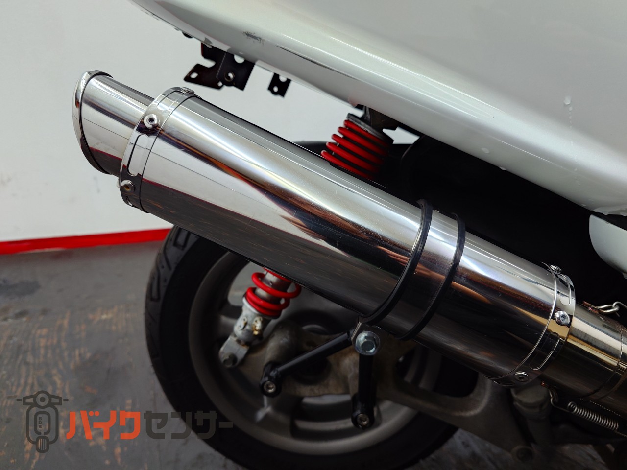 ヤマハ マジェスティ125 Fi 社外マフラー エナメルシート