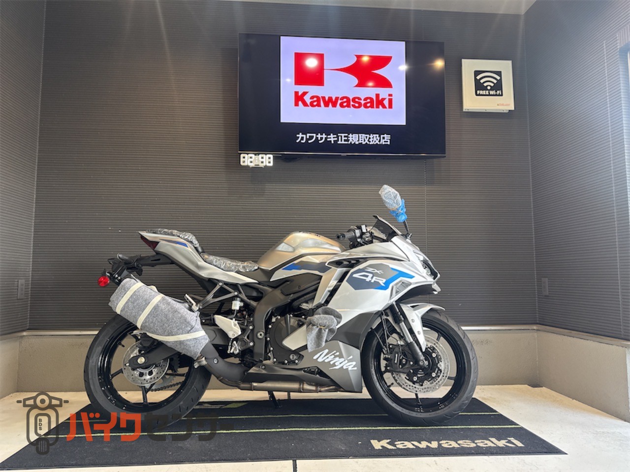 カワサキ Ninja ZX-4R SE 2027年モデル ニューカラー B691311| BDS