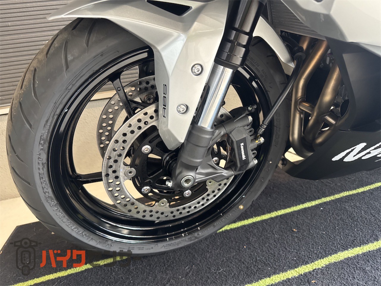 カワサキ Ninja ZX-4R SE 2027年モデル ニューカラー B691311| BDS