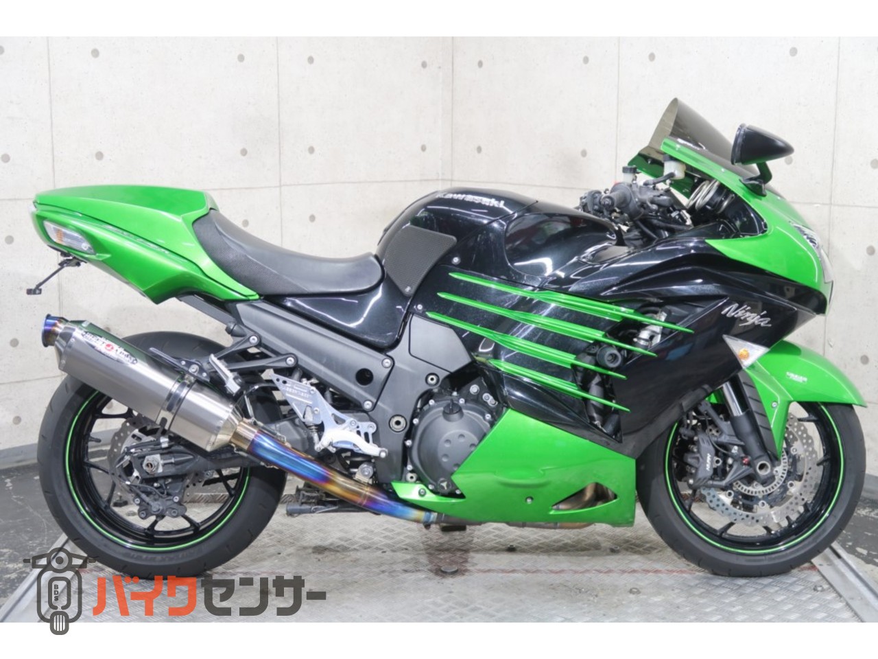 カワサキ Ninja ZX-14R 東南アジア仕様 ビートマフラー バックステップ