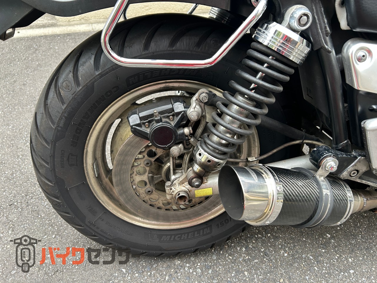 ヤマハ VMAX 1200 南アフリカ仕様135馬力 DELKEVIC製