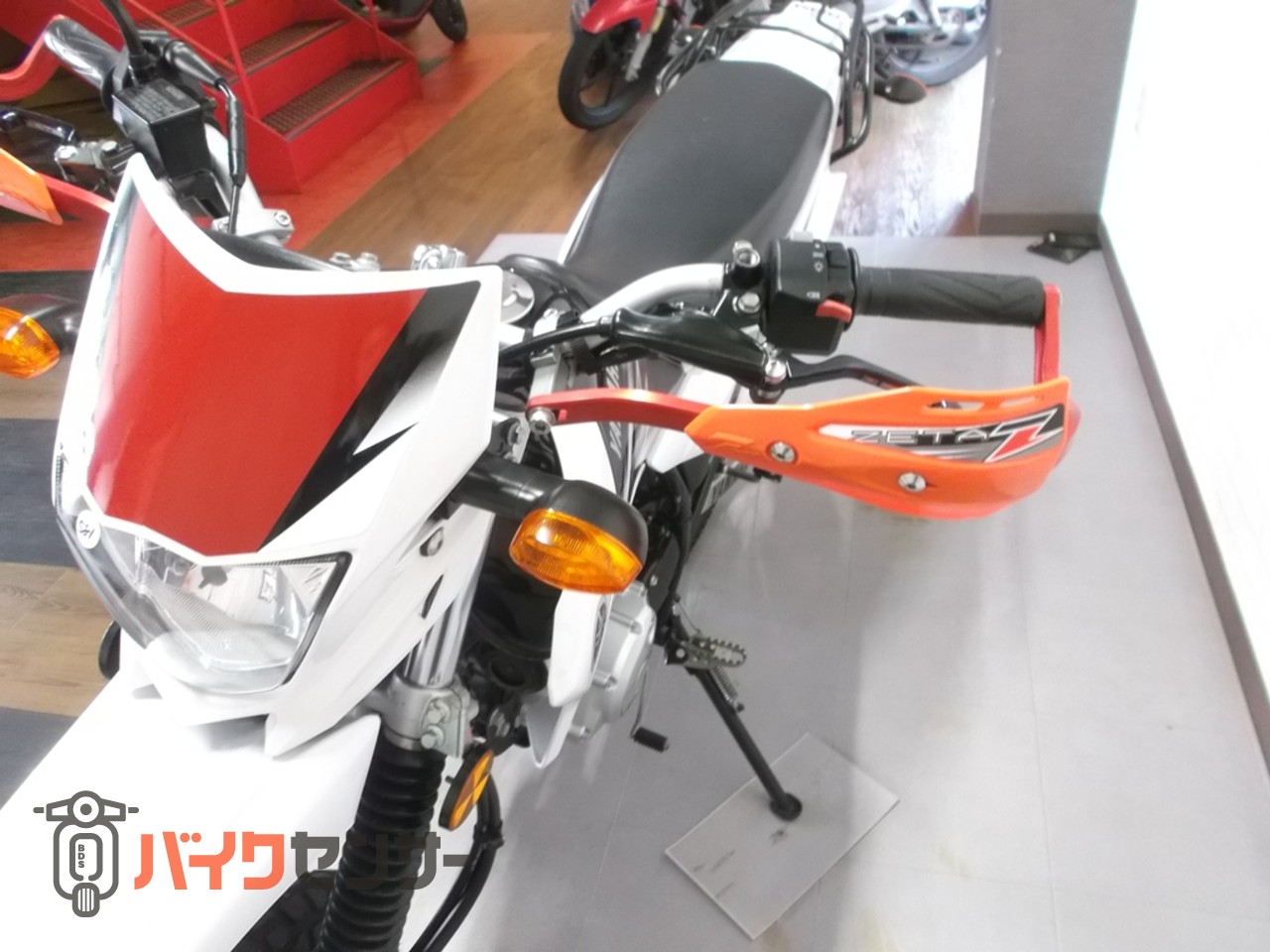 ヤマハ XTZ125 低回転でもトルク感があって林道走行も楽しそうですね
