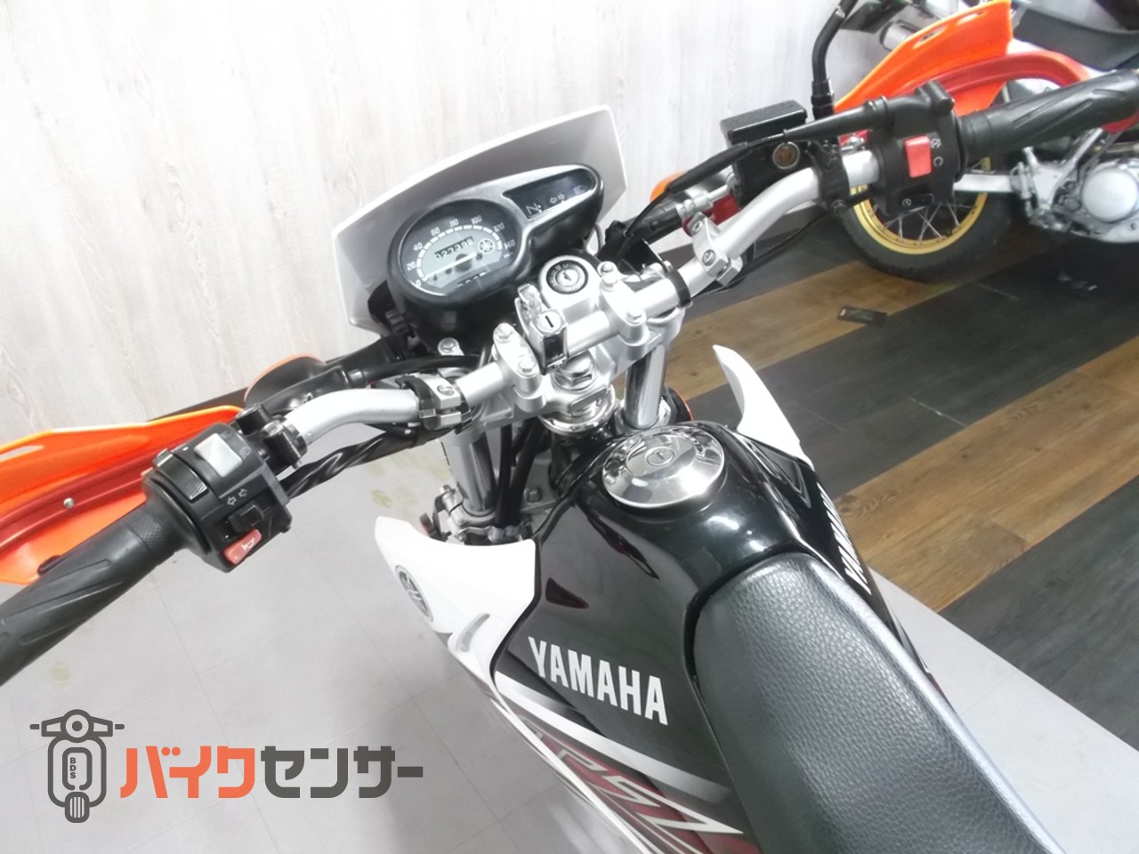ヤマハ XTZ125 低回転でもトルク感があって林道走行も楽しそうですね