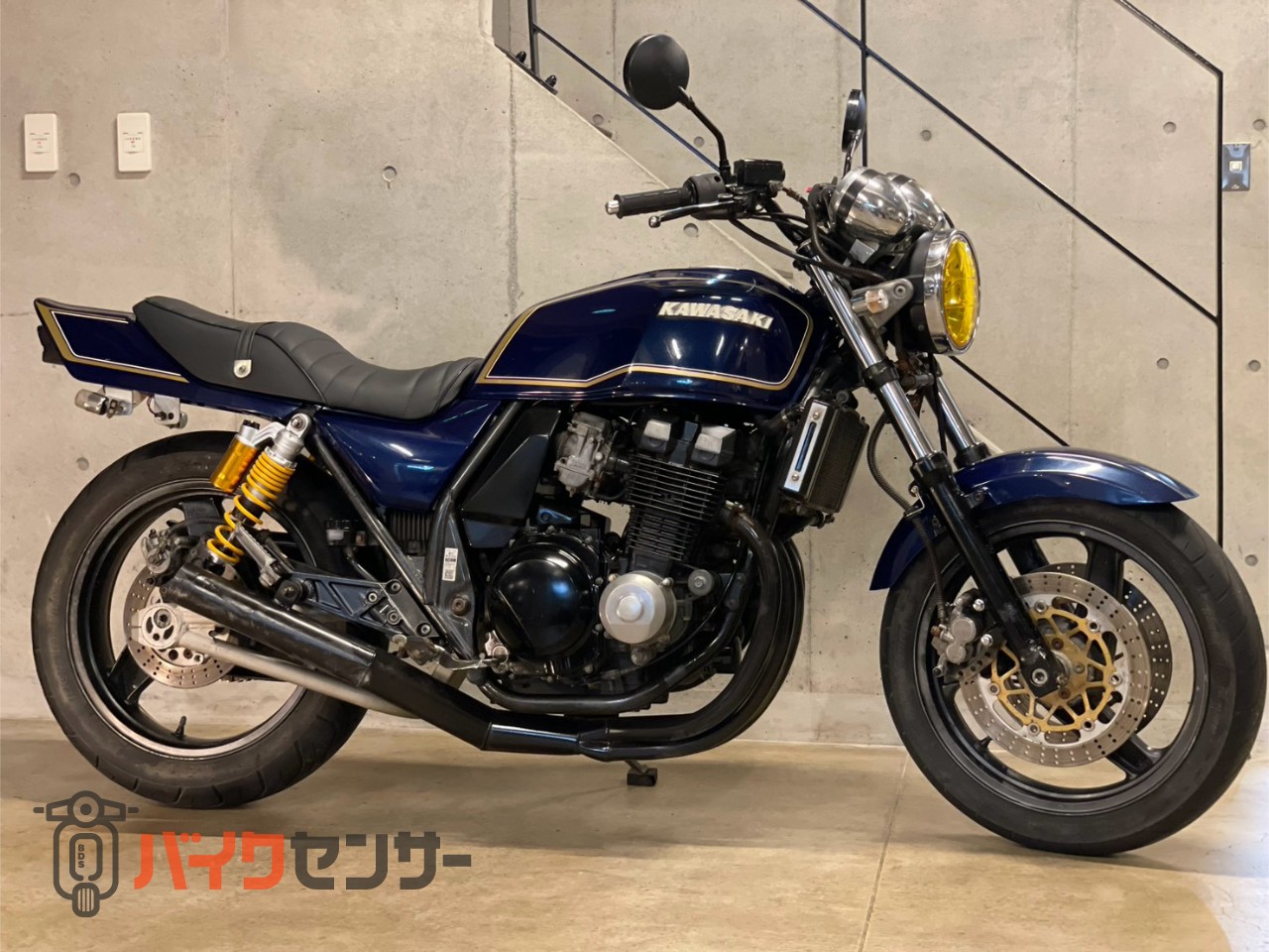 カワサキ ZRX400 MK2カラー ショート管 タックロールシート