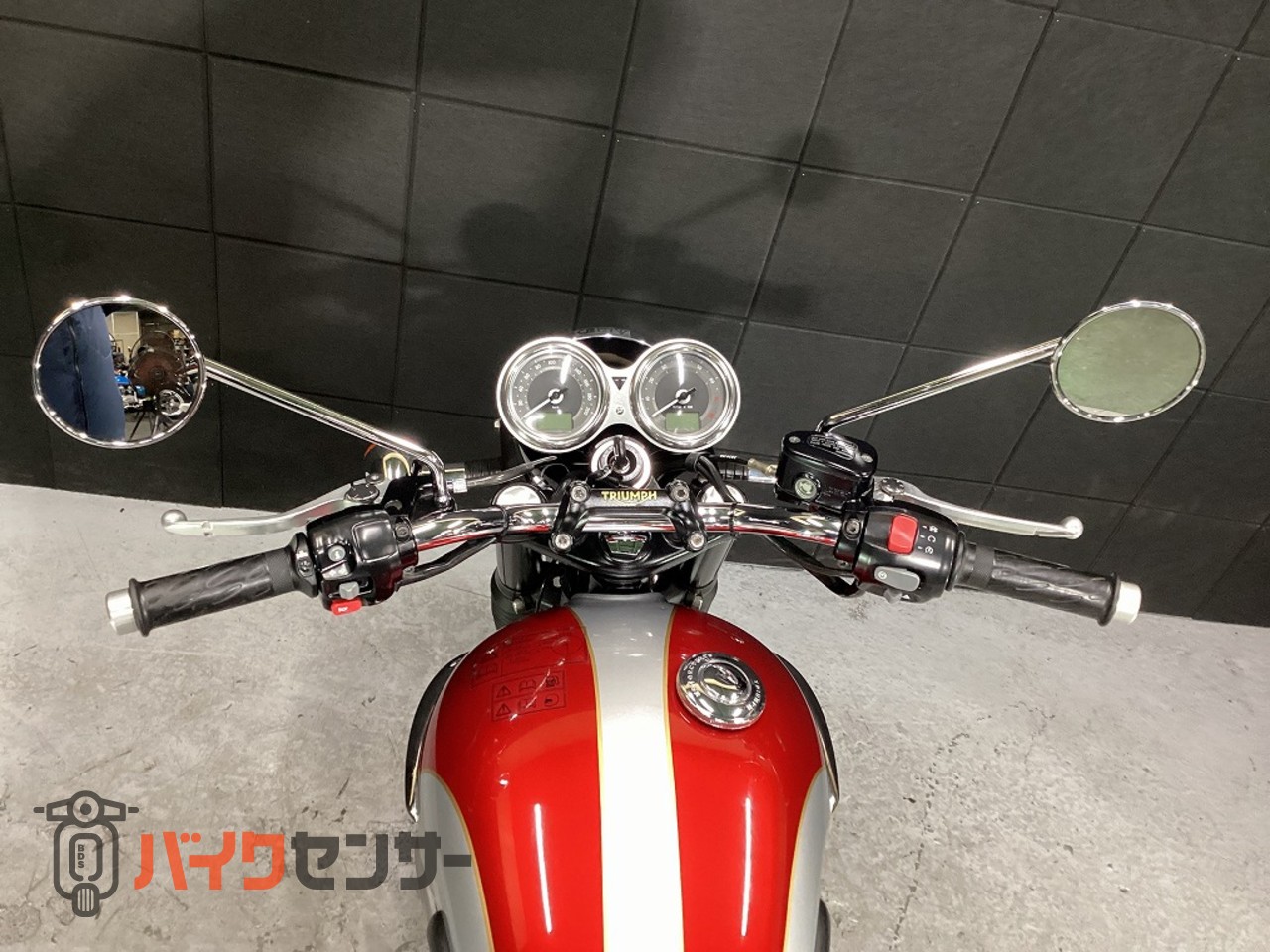 トライアンフ ボンネビルT120 乗出し整備済・車検残(R10年9月迄)・Cone