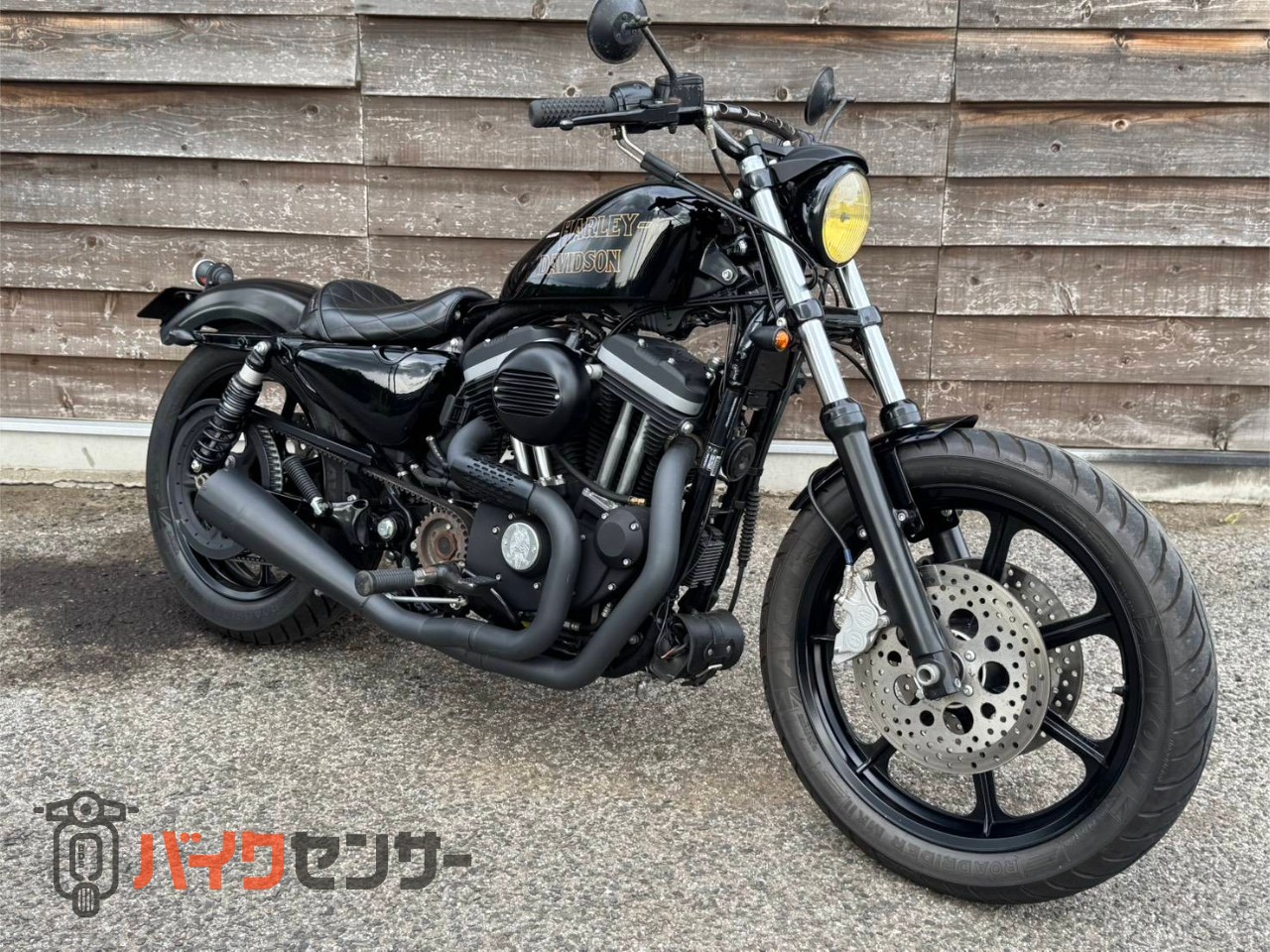 ハーレーダビッドソン XL883R エンジン動画あり DLIVEフルエキマフラー