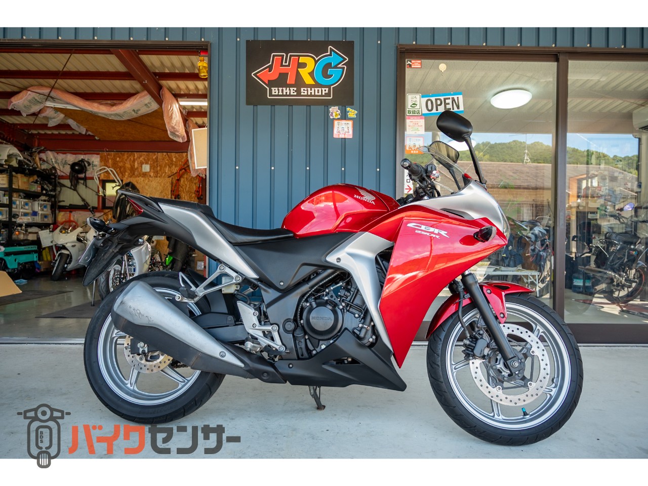 ホンダ CBR250R 前期型 【前後タイヤ新品納車】 B694088| BDSバイク