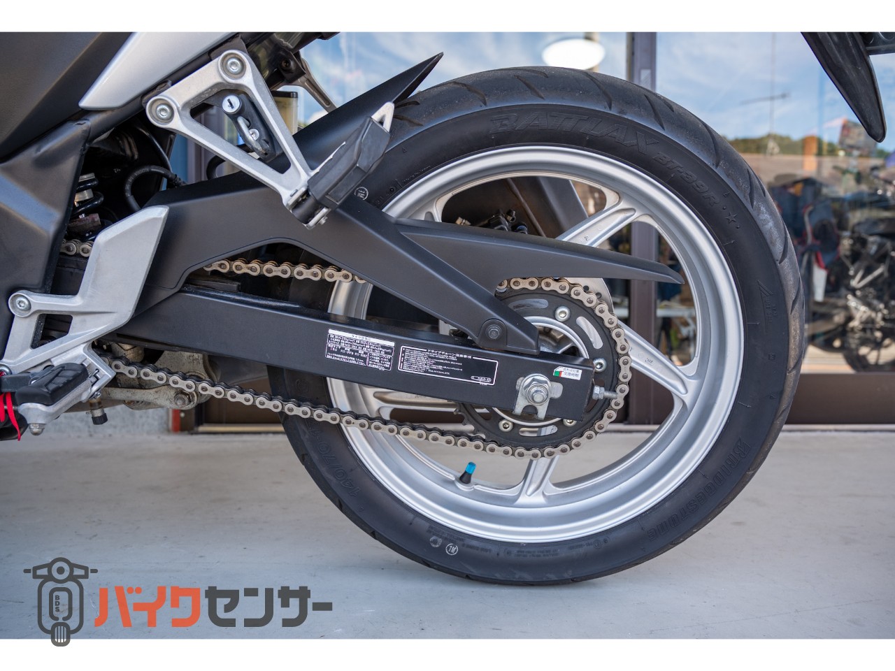 ホンダ CBR250R 前期型 【前後タイヤ新品納車】 B694088| BDSバイク