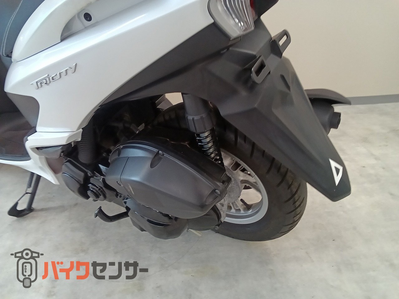 ヤマハ トリシティ125 純正オプショントップケース！ ナックル