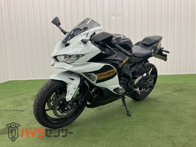 Ninja ZX-4R SE 純正マフラー クイックシフター フレームスライダー