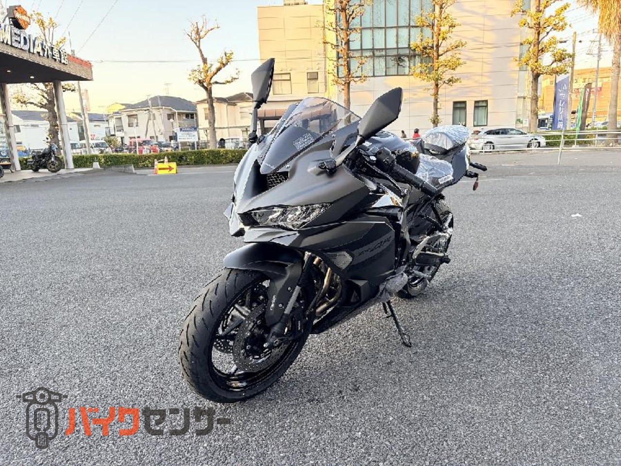 カワサキ ZX-4R SE 1番人気のカラーが入荷！！早い者勝ち！！ B695327