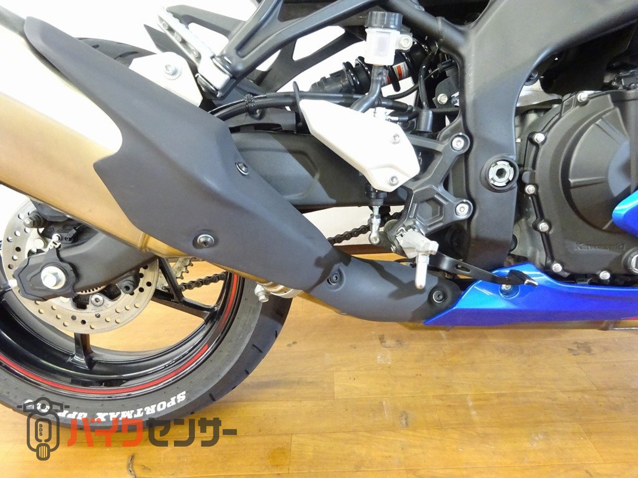 カワサキ Ninja ZX-4R SE 2024年モデル／フェンダーレス／リヤタイヤ