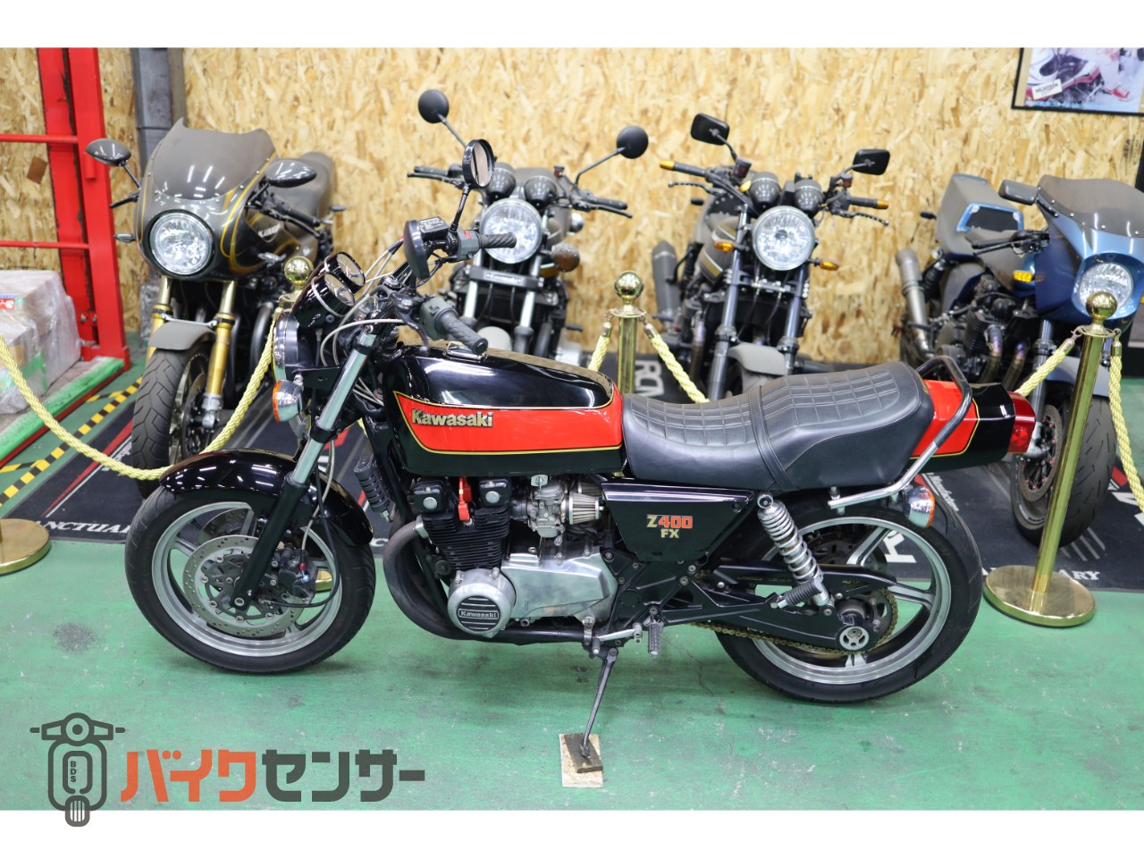 カワサキ カワサキ ZEPHYR400 Z400FX仕様 E4B外装