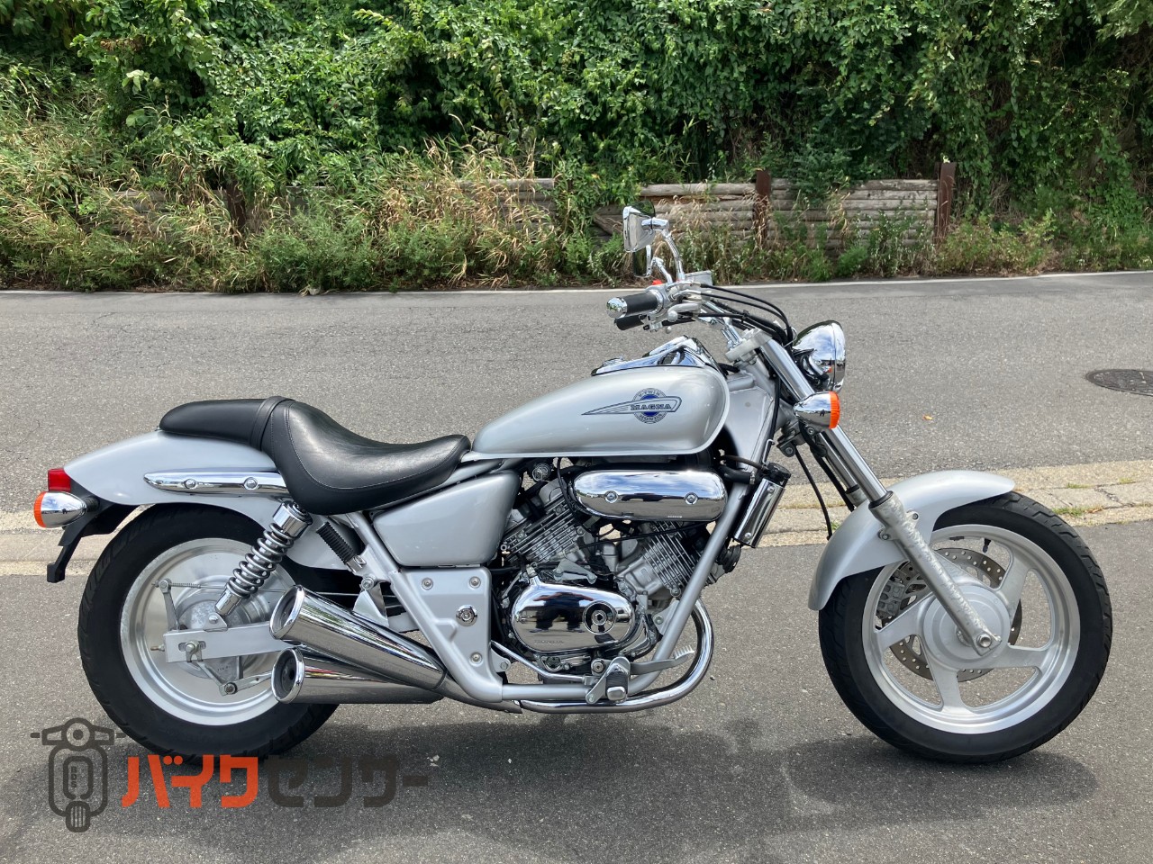 マグナ 250cc シルバー Honda 【公式通販】