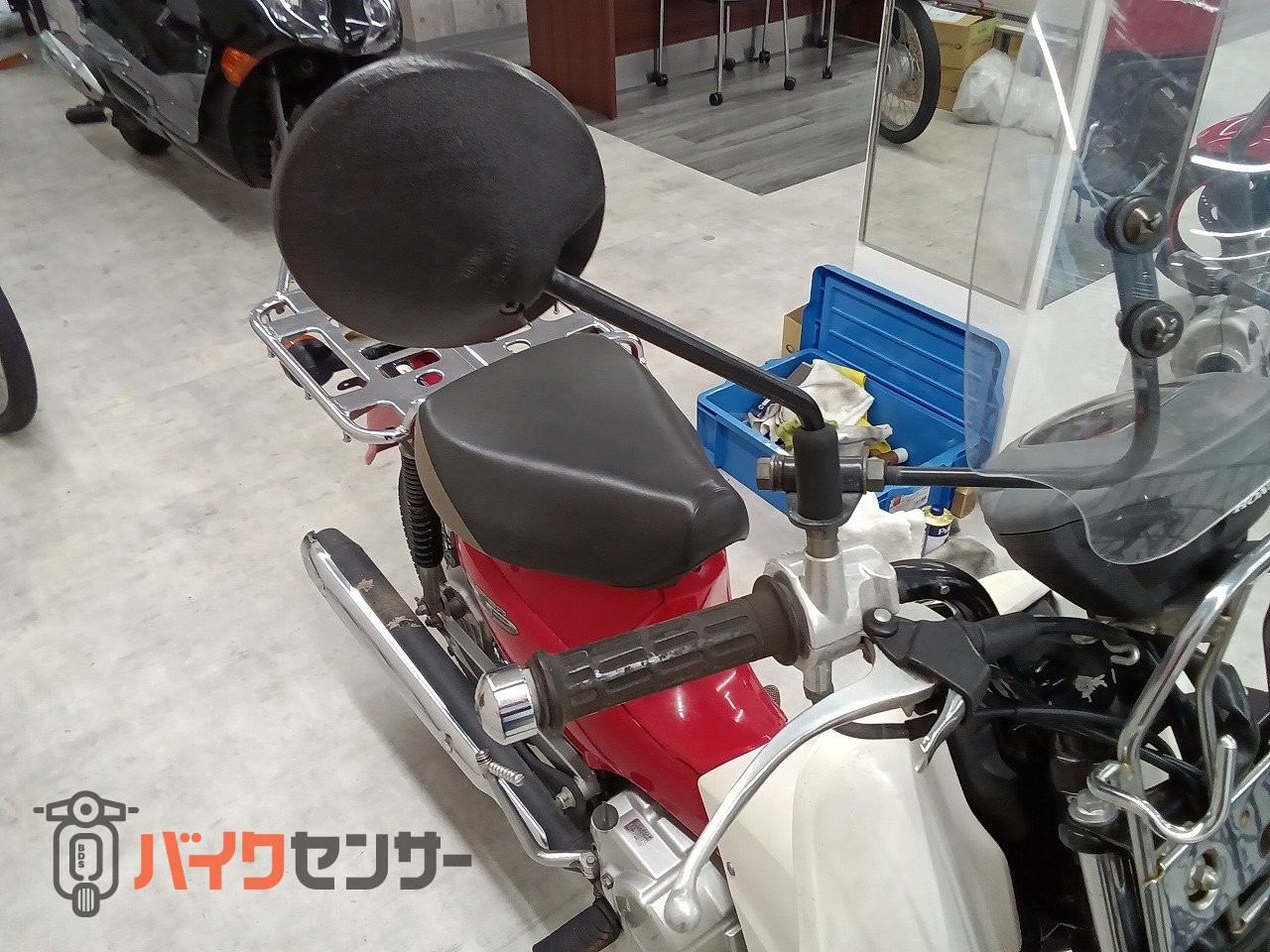 ホンダ スーパーカブ110プロ ウィンドスクリーン！ スイッチ