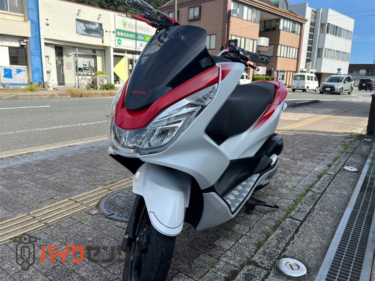 ホンダ PCX125 JF56モデル 2845km モリワキマフラーカスタム車 B696430