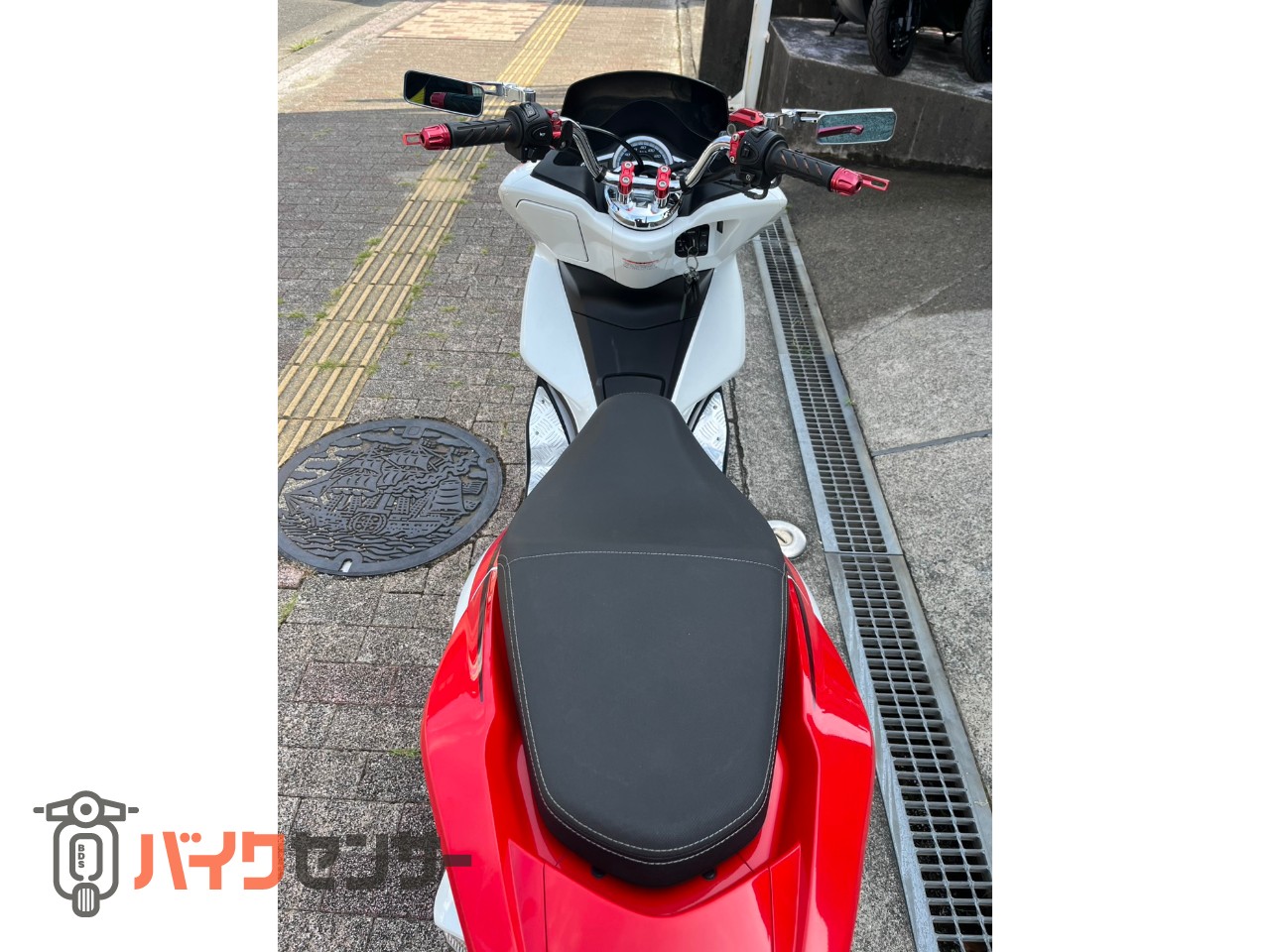 ホンダ PCX125 JF56モデル 2845km モリワキマフラーカスタム車 B696430