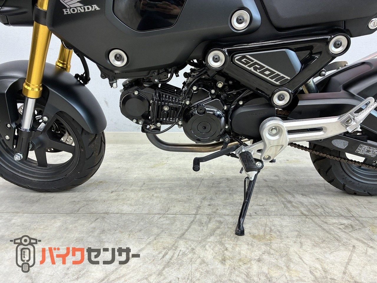 ホンダ グロム JC92 2021年式モデル ヨシムラマフラー、スマホホルダー