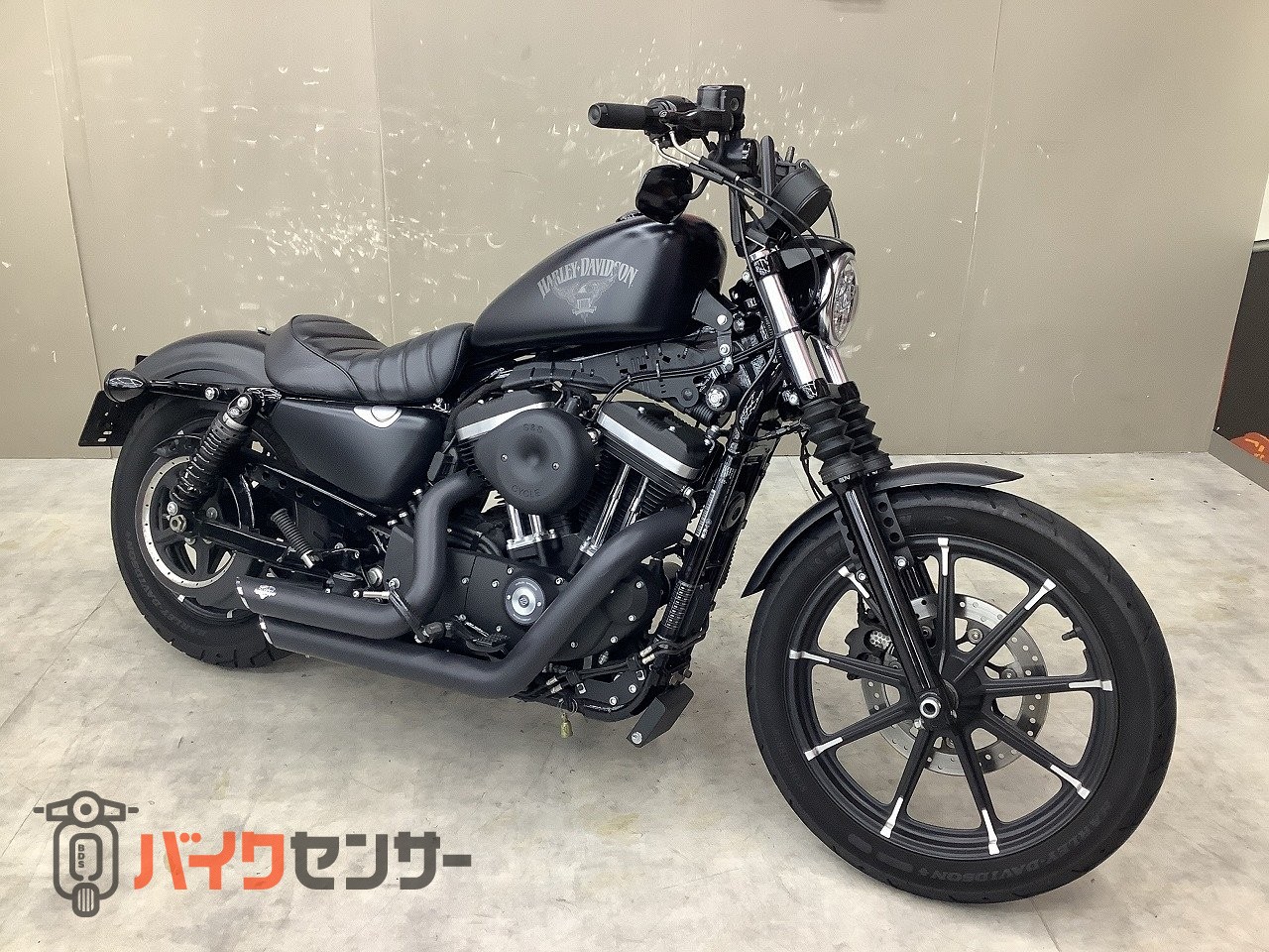 ハーレーダビッドソン Sportster 883 Iron [ XL883N ]VANCE&HINES