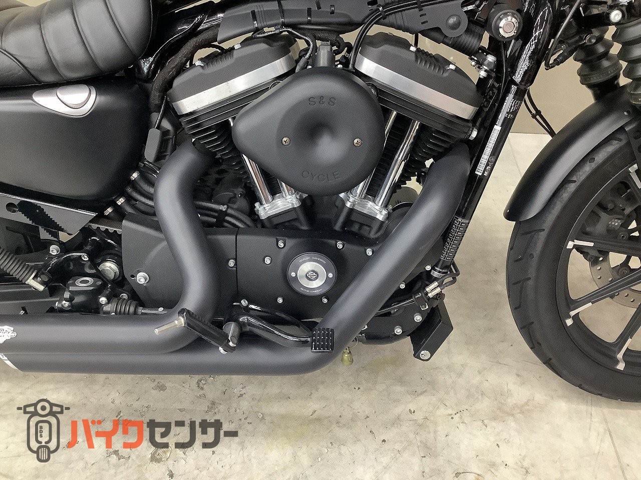 ハーレーダビッドソン Sportster 883 Iron [ XL883N ]VANCE&HINES