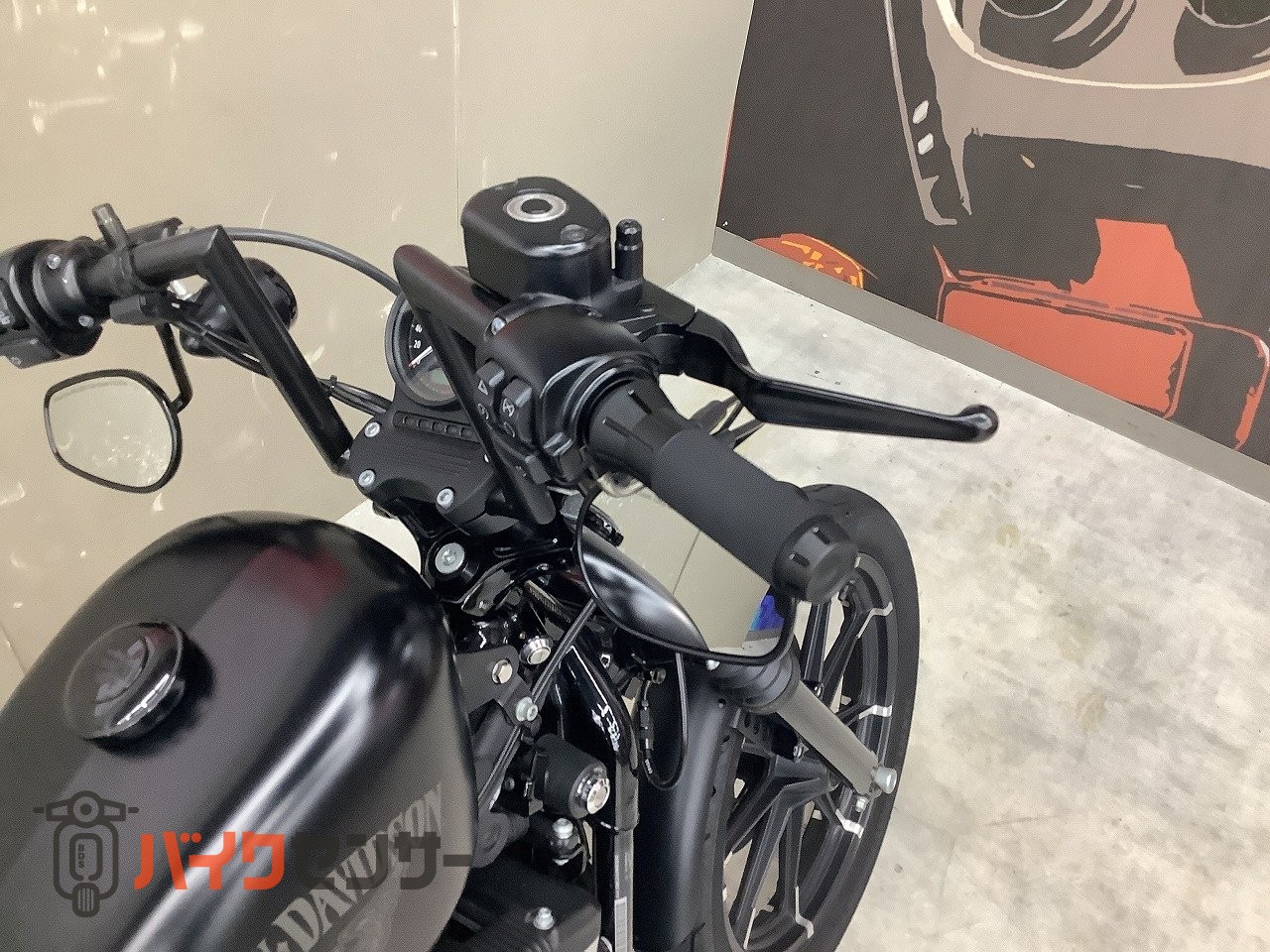 ハーレーダビッドソン Sportster 883 Iron [ XL883N ]VANCE&HINES