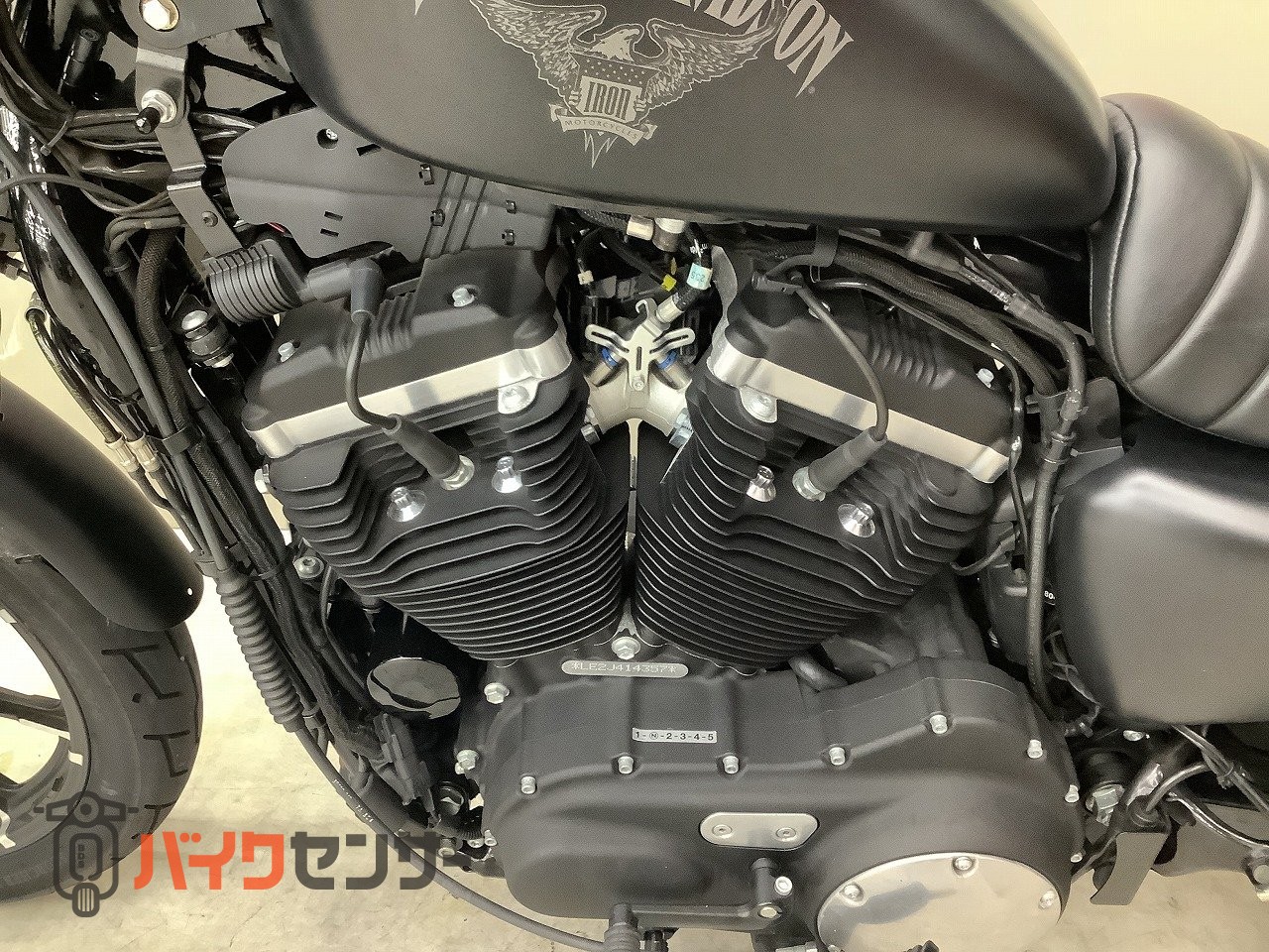 ハーレーダビッドソン Sportster 883 Iron [ XL883N ]VANCE&HINES