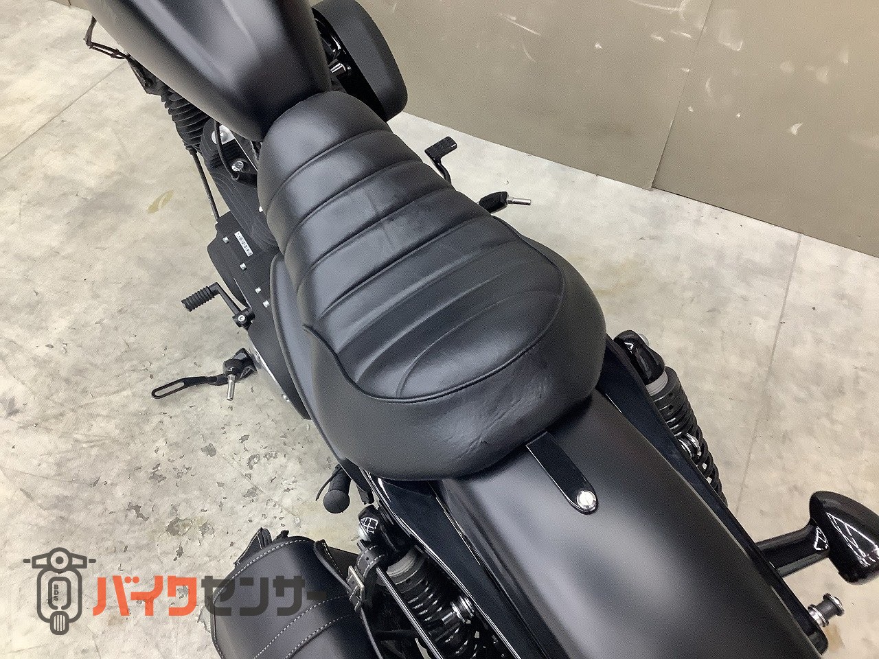 ハーレーダビッドソン Sportster 883 Iron [ XL883N ]VANCE&HINES