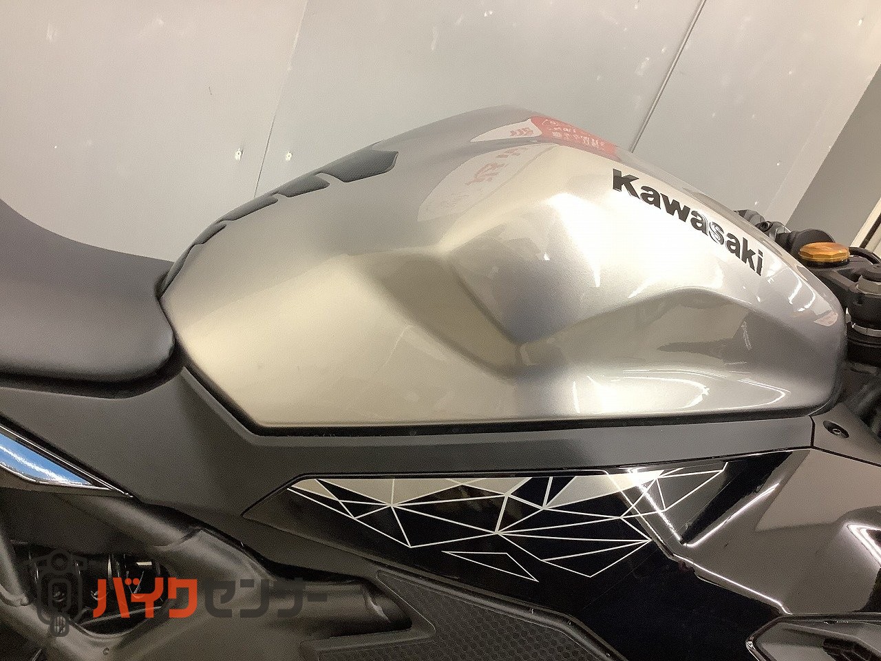 カワサキ Ninja ZX-25R SE 2024年モデル ワンオーナー・スライダー付き
