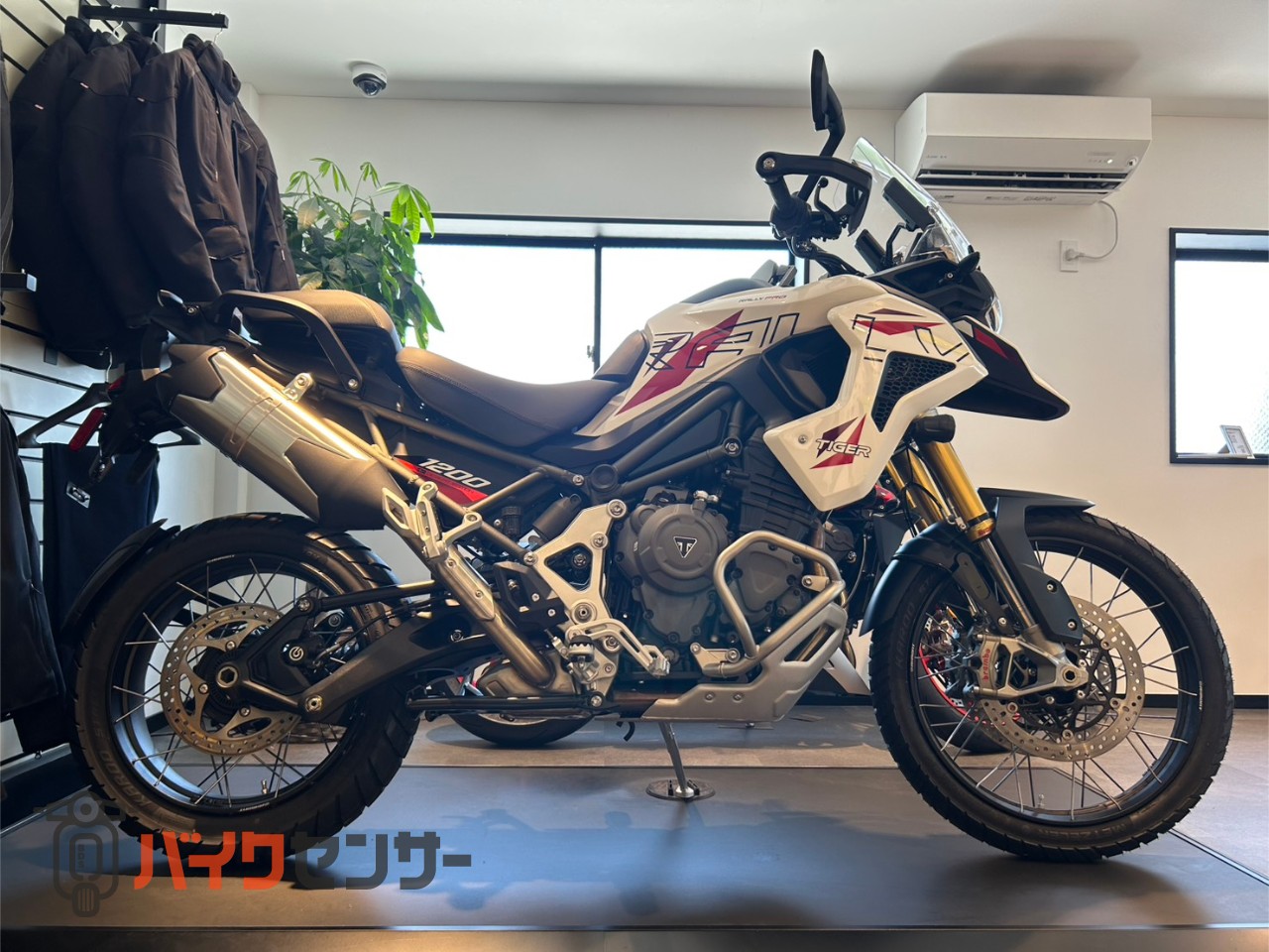 トライアンフ タイガー1200デザートエディション グリップヒーター