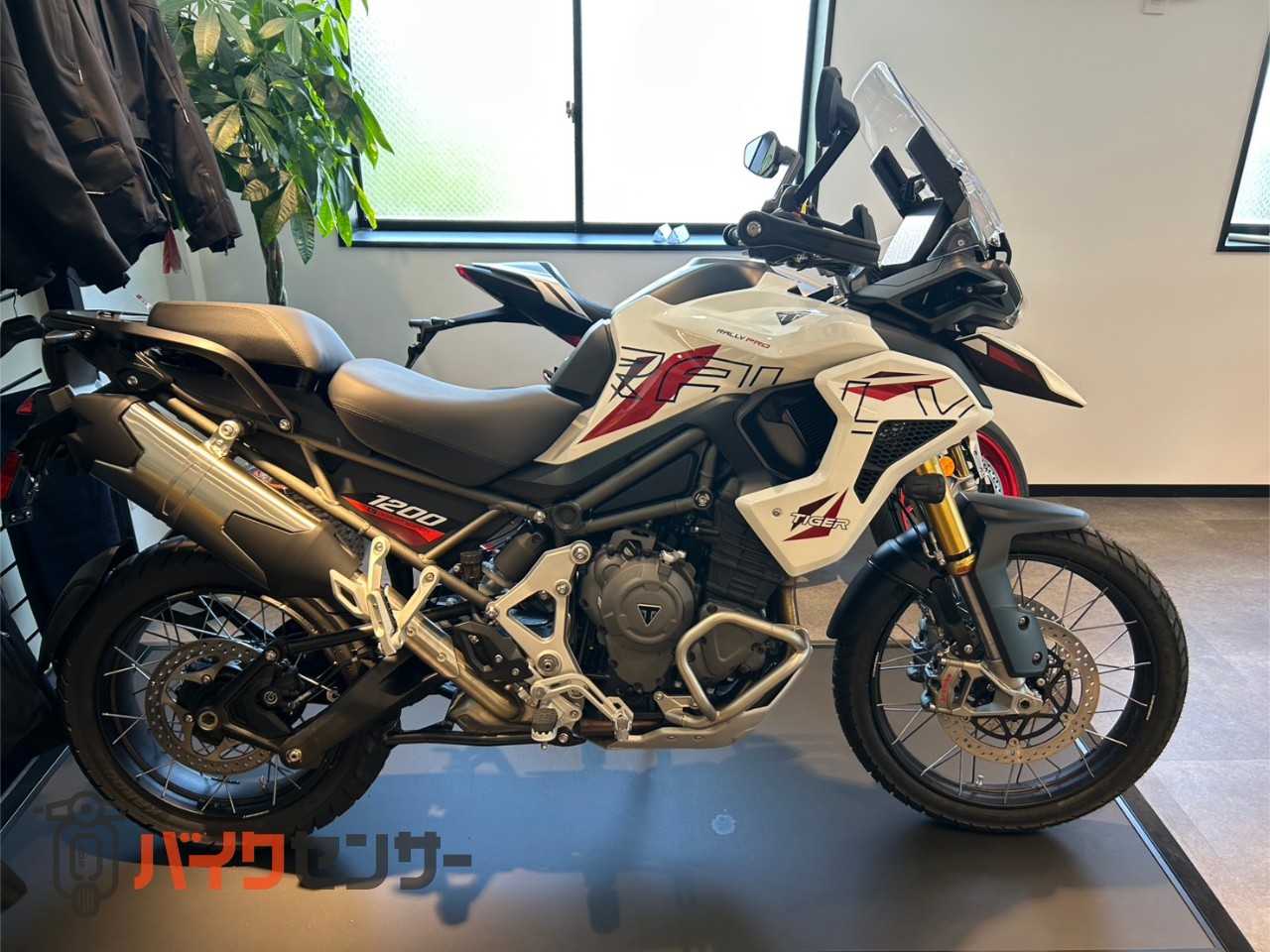 トライアンフ タイガー1200デザートエディション グリップヒーター