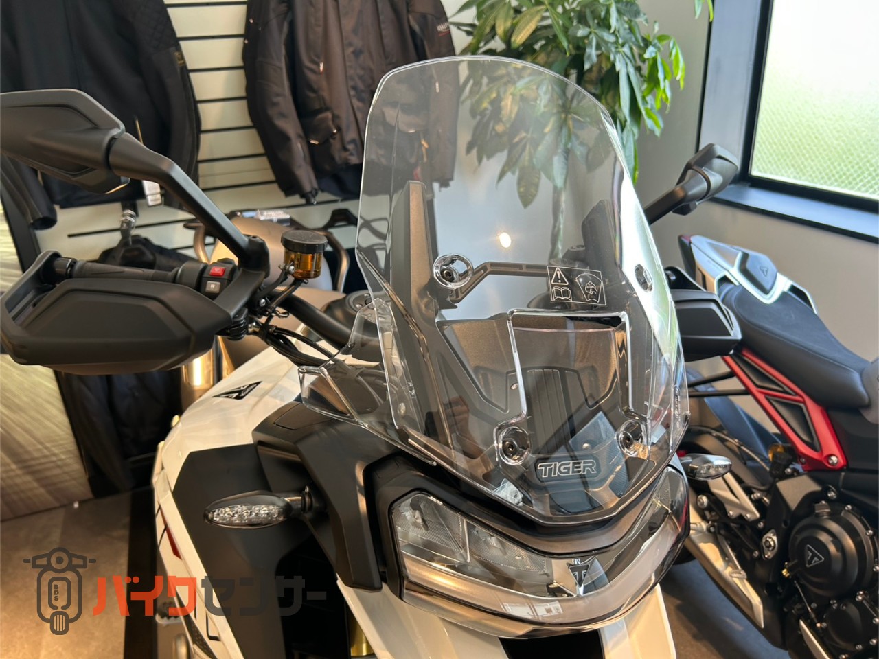 トライアンフ タイガー1200デザートエディション グリップヒーター