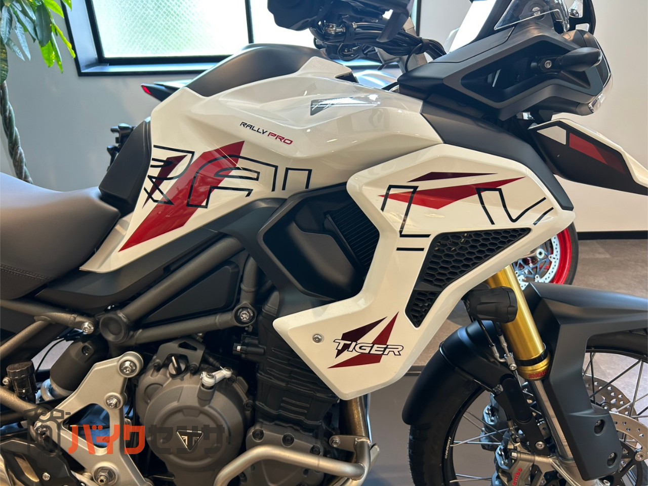 トライアンフ タイガー1200デザートエディション グリップヒーター